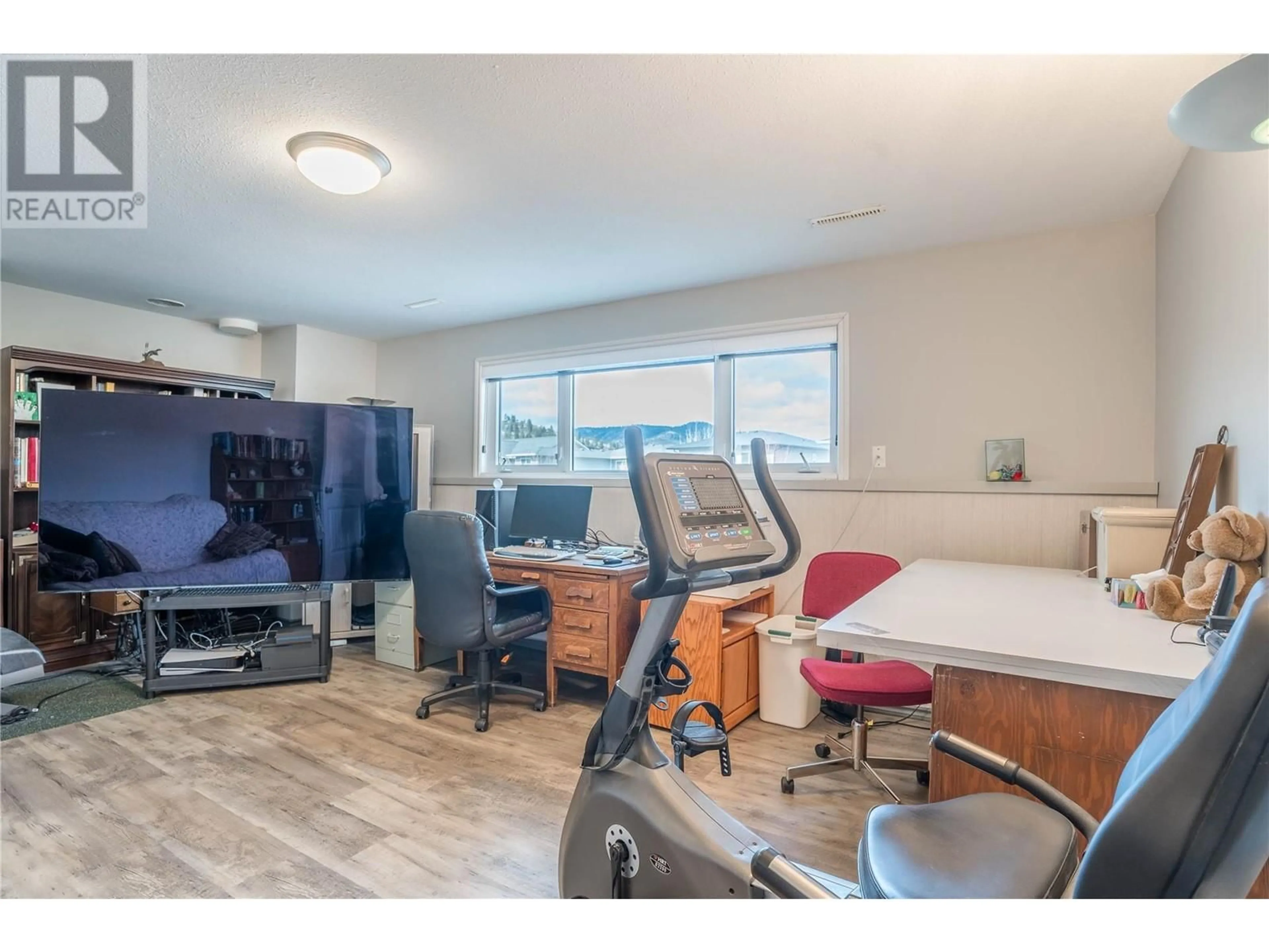 A pic of a room for 9181 ALDER STREET, Summerland British Columbia V0H1Z2