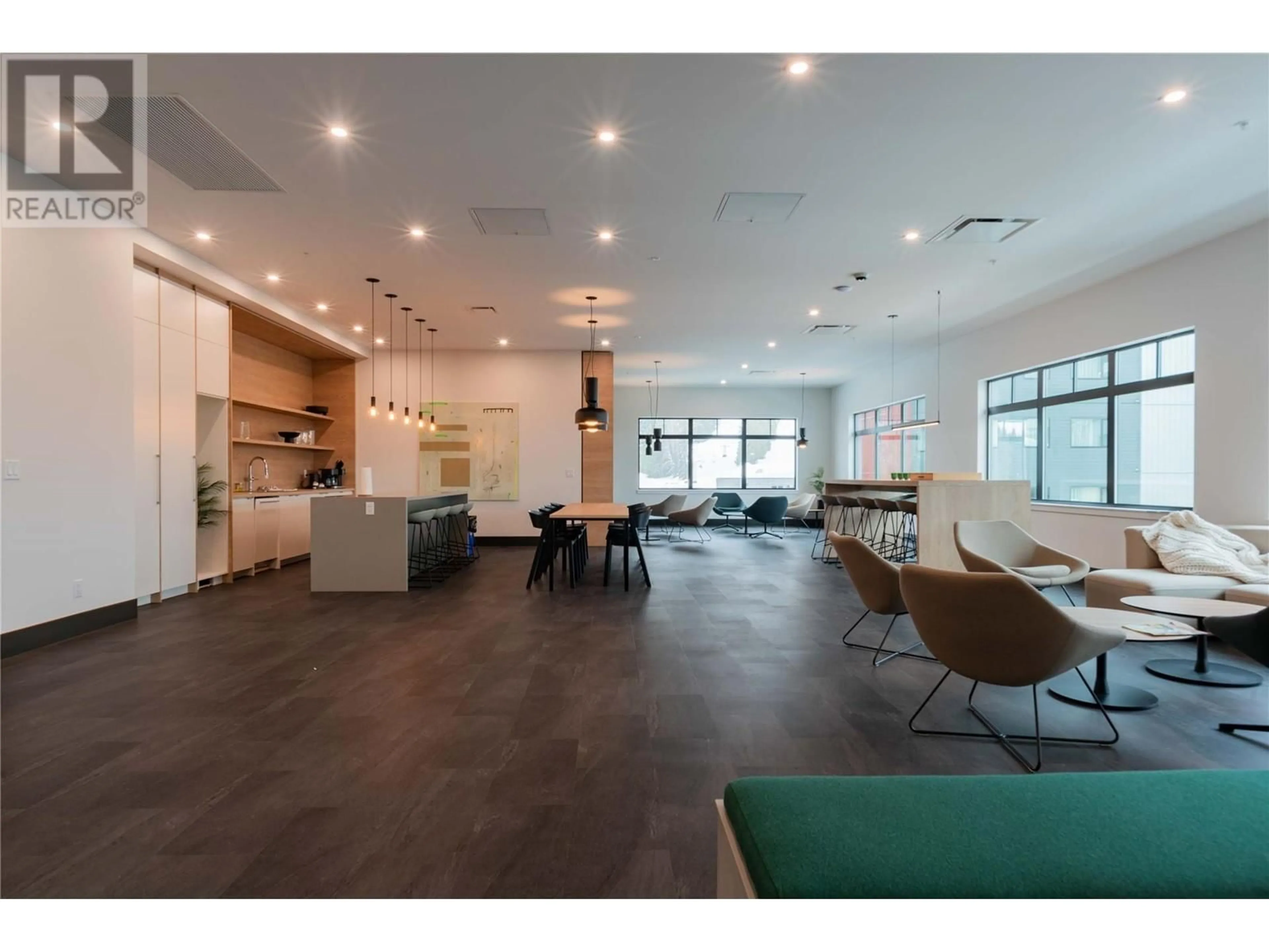 Lobby for 122 - 4280 RED MOUNTAIN ROAD, Rossland British Columbia V0G1Y0
