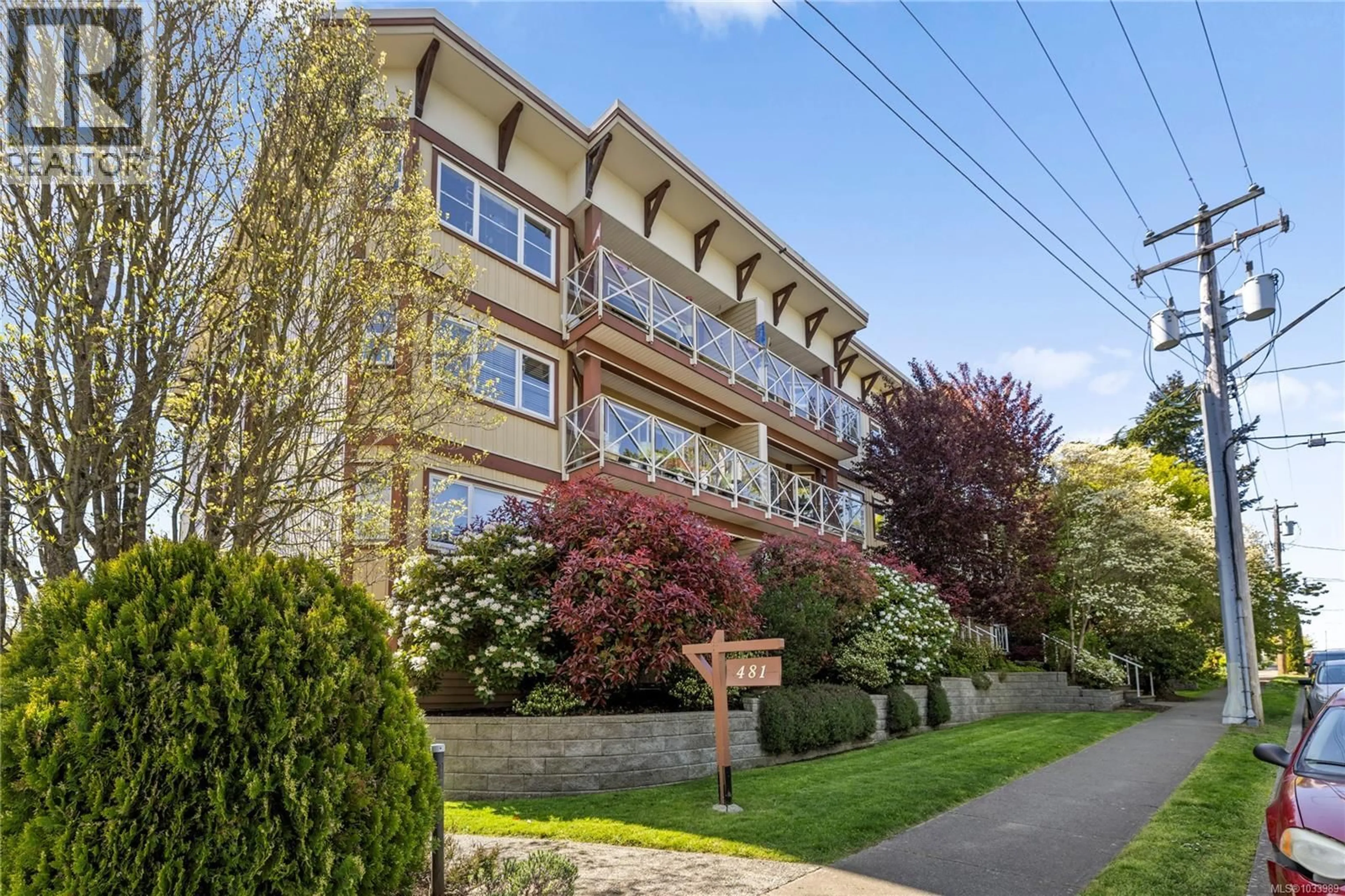 Patio, building for 101 - 481 KENNEDY STREET, Nanaimo British Columbia V9R2J4