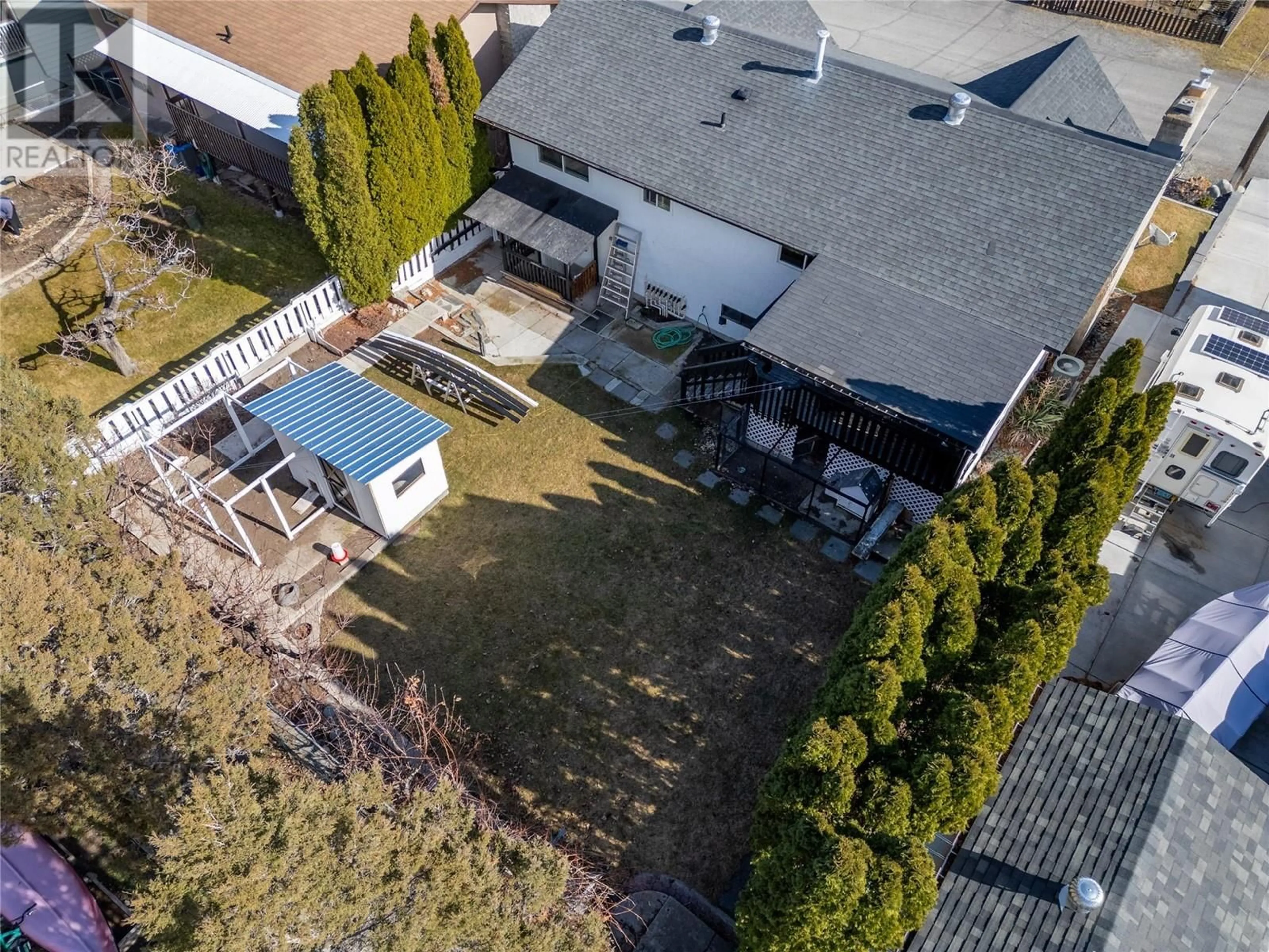 A pic from outside/outdoor area/front of a property/back of a property/a pic from drone, street for 531 PINE STREET, Ashcroft British Columbia V0K1A0