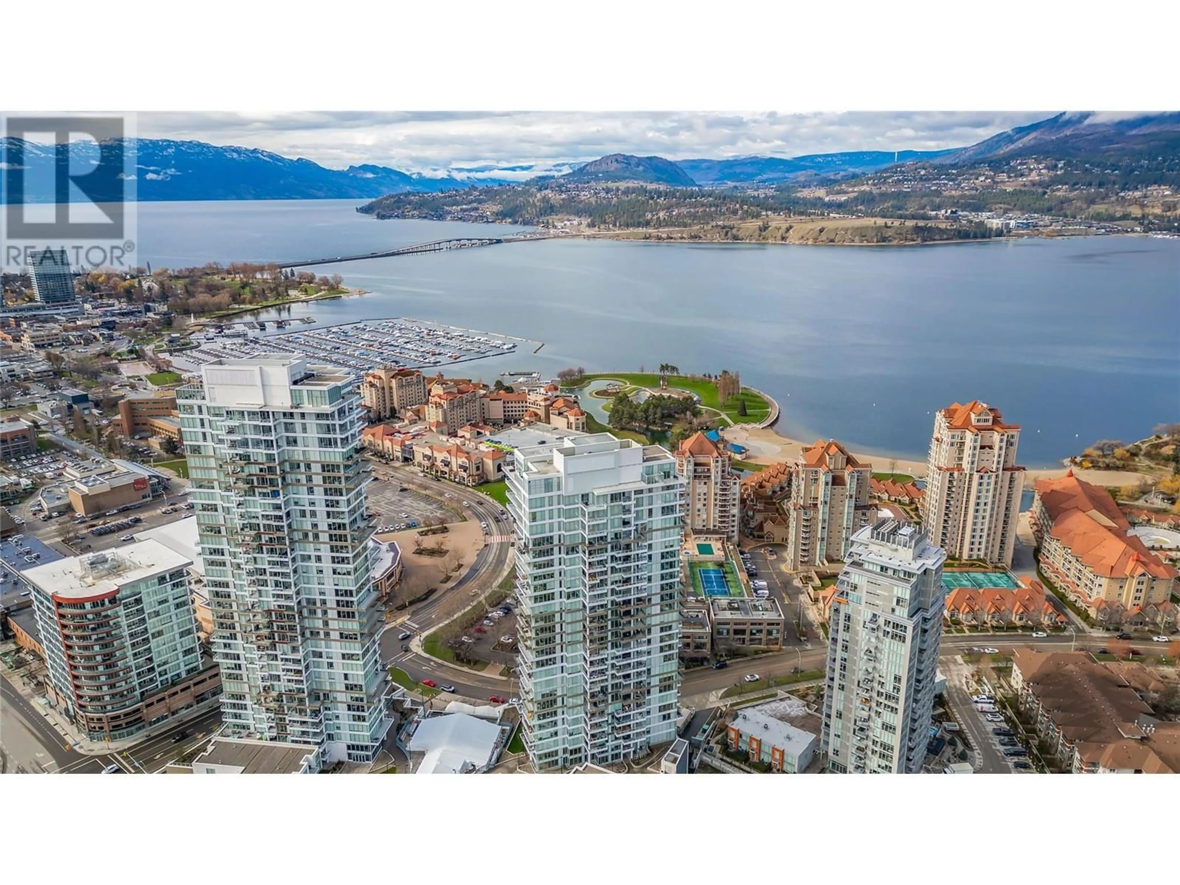 Patio, water/lake/river/ocean view for 2004 - 1181 SUNSET DRIVE, Kelowna British Columbia V1Y0L4