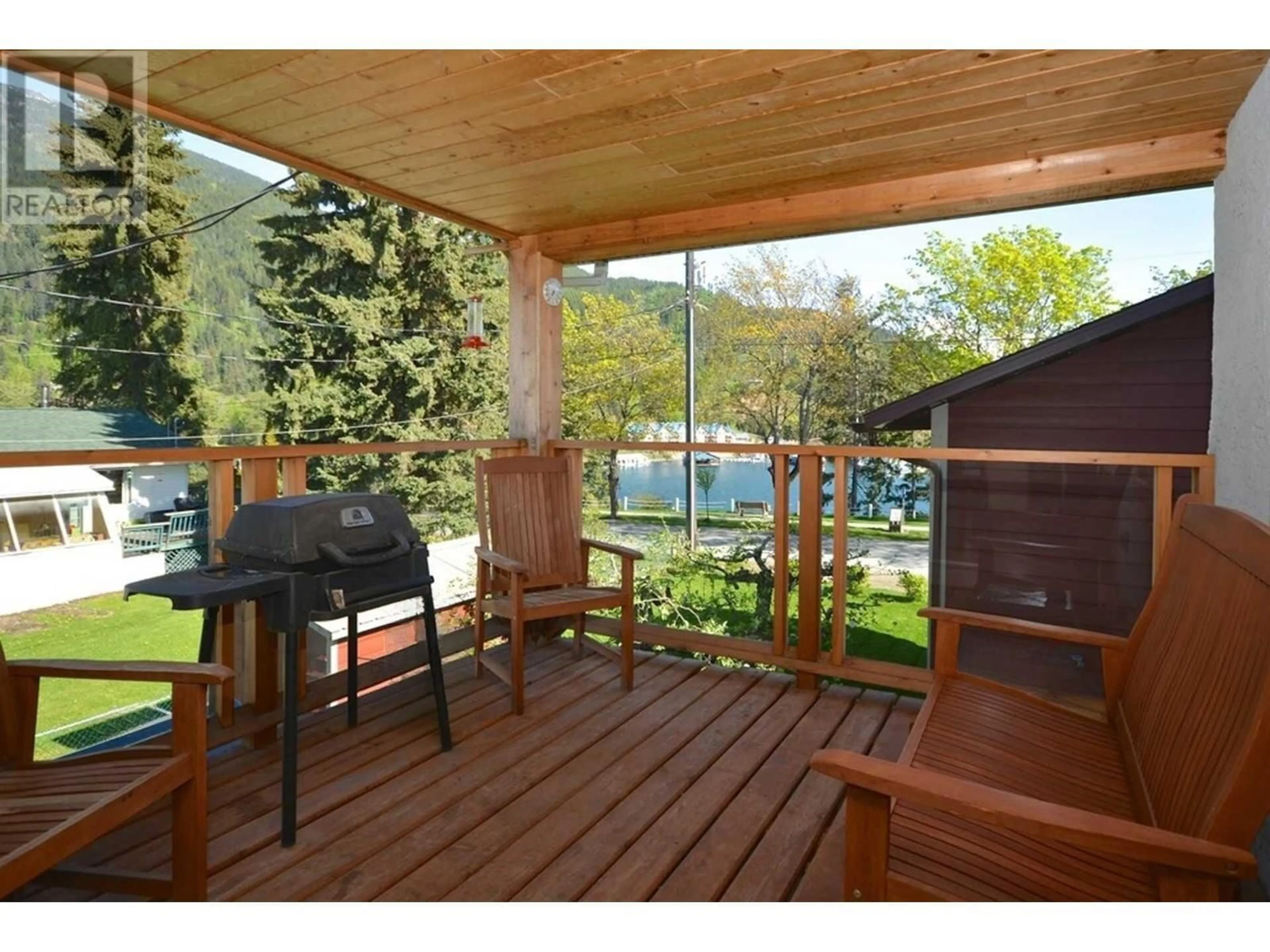 Patio, water/lake/river/ocean view for 504 CENTRE STREET, Kaslo British Columbia V0G1M0
