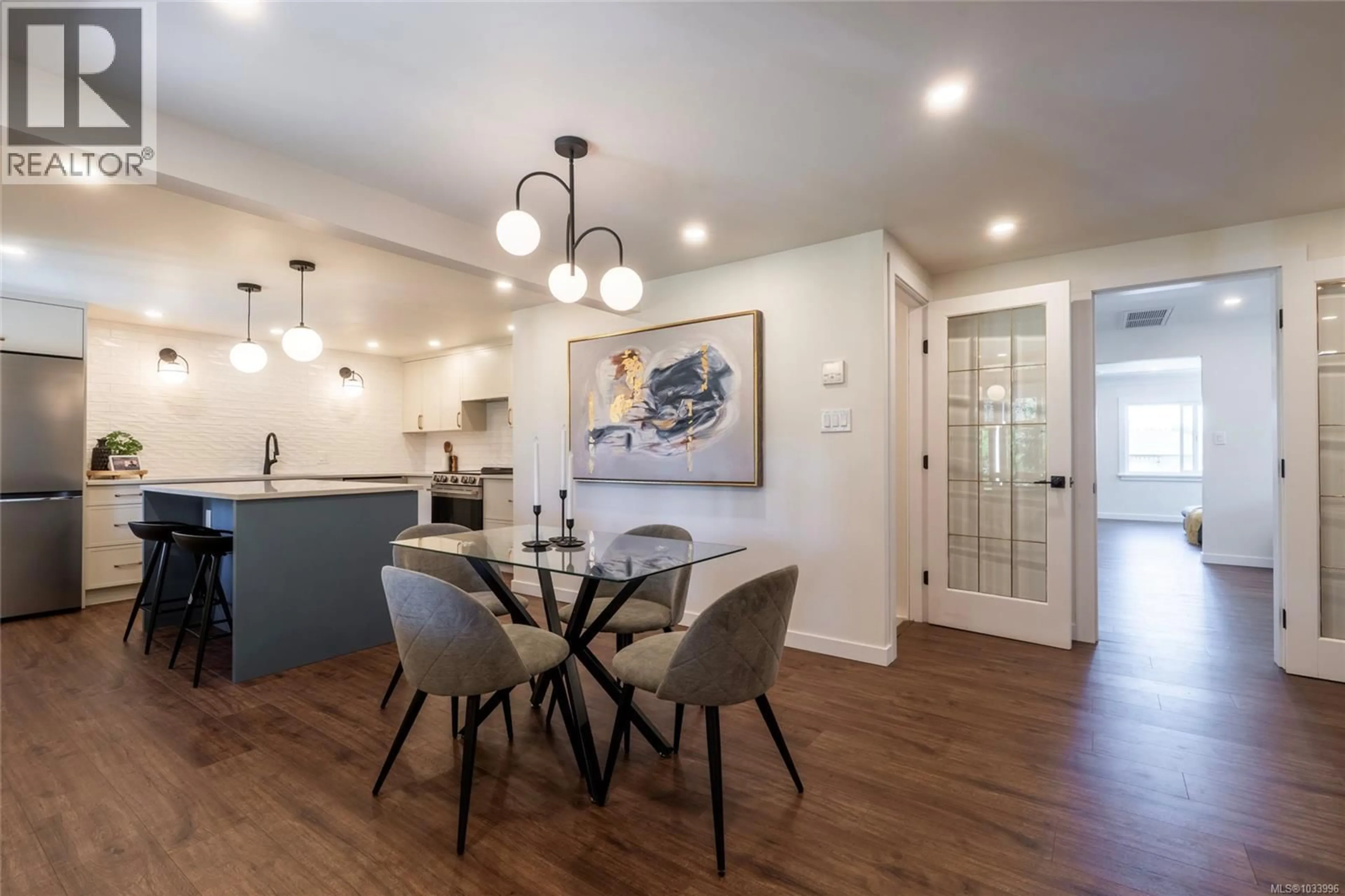 Open concept kitchen, unknown for 715 MIDDLETON STREET, Saanich British Columbia V9A2E1