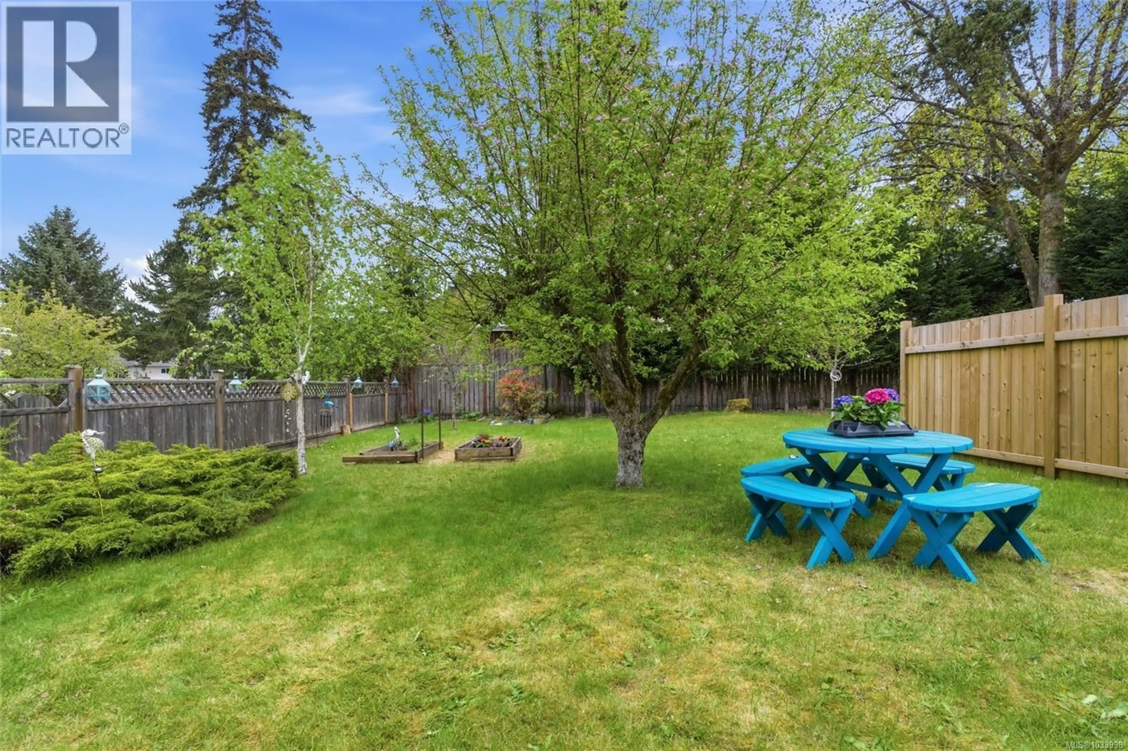 Patio, forest/trees view for 2135 RITA ROAD, Port Alberni British Columbia V9Y1A4