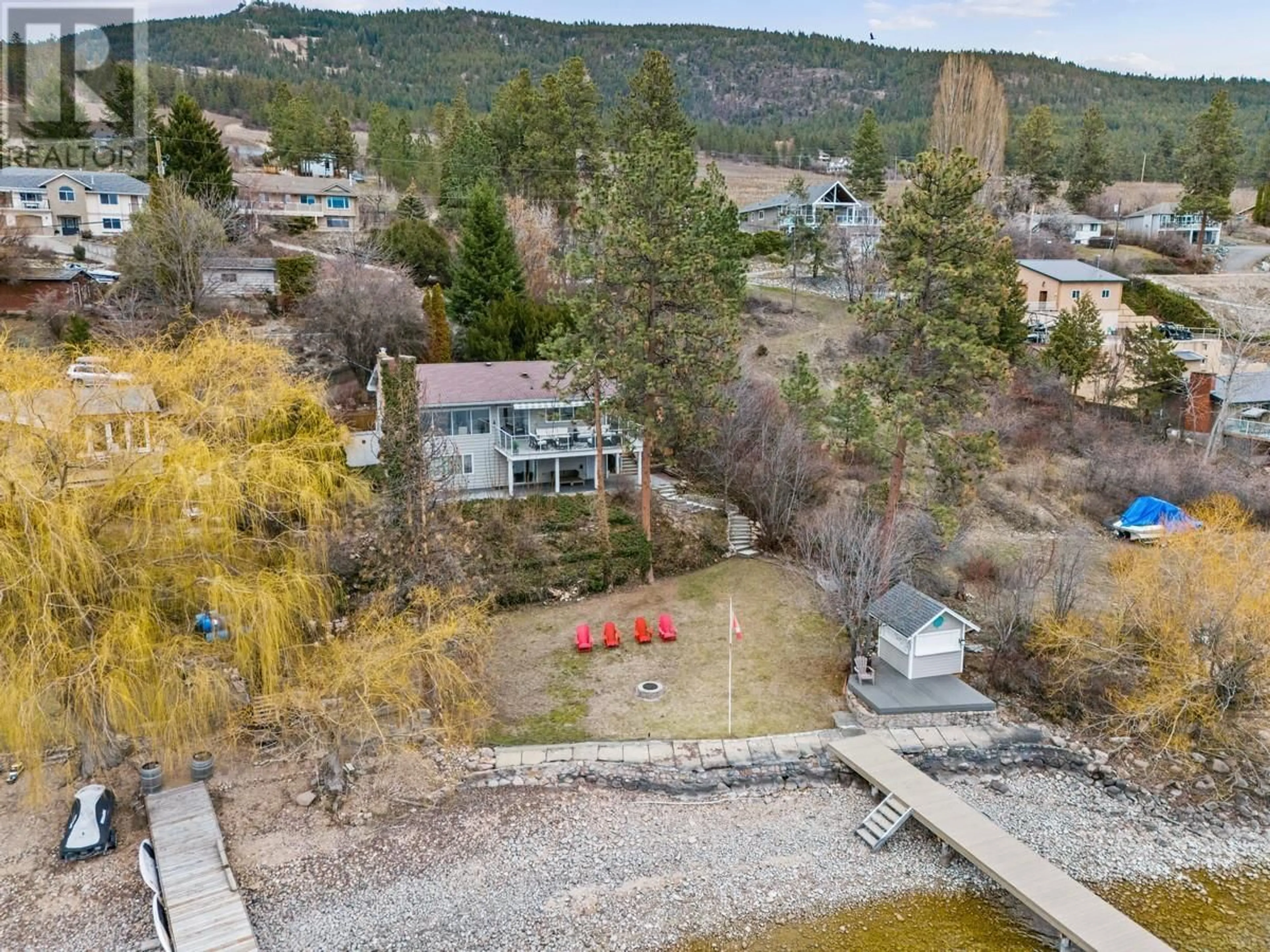 A pic from outside/outdoor area/front of a property/back of a property/a pic from drone, mountain view for 17110 CORAL BEACH ROAD, Lake Country British Columbia V4V1B9