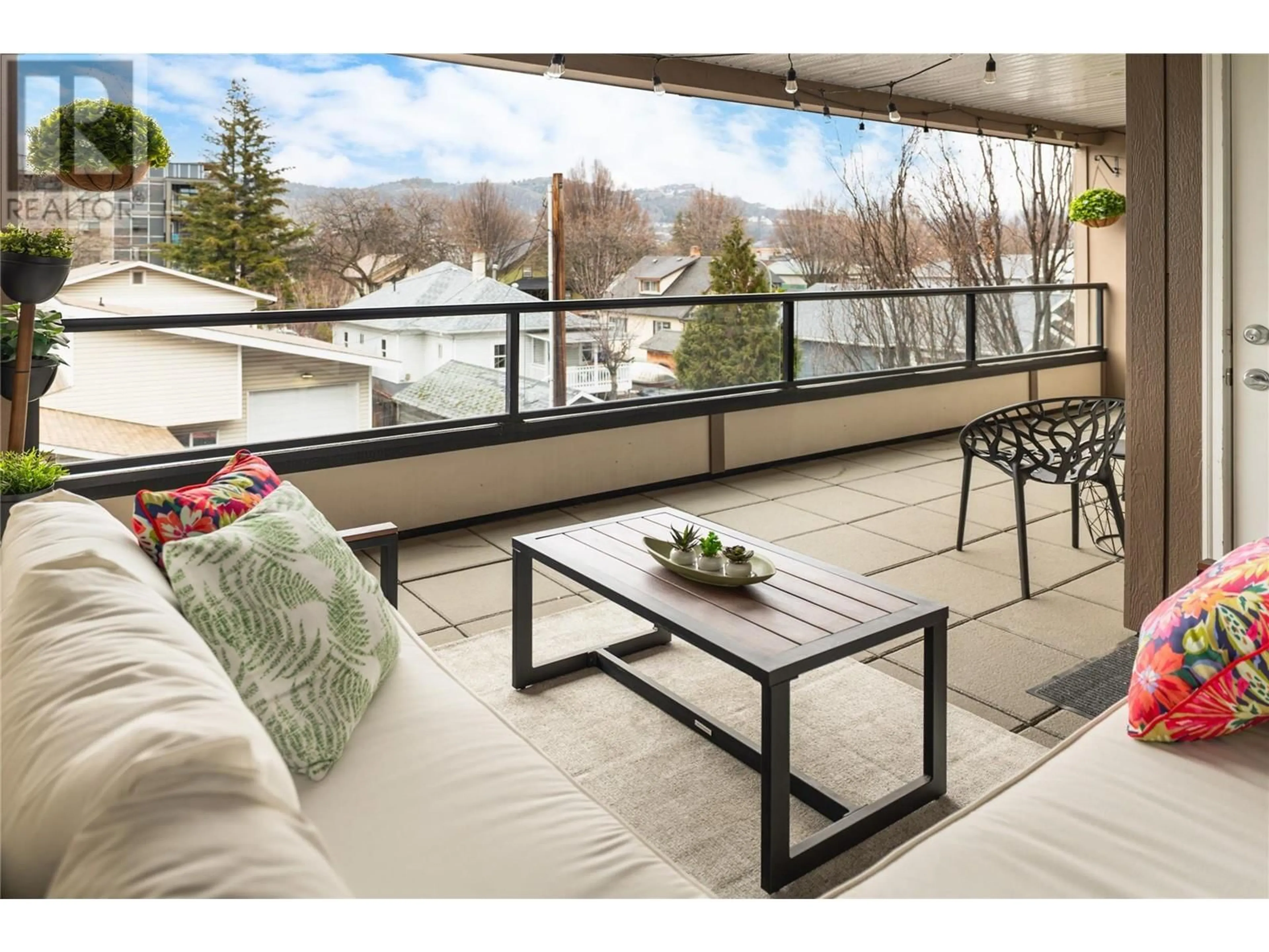 Patio, mountain view for 207 - 700 MARTIN AVENUE, Kelowna British Columbia V1Y6V4