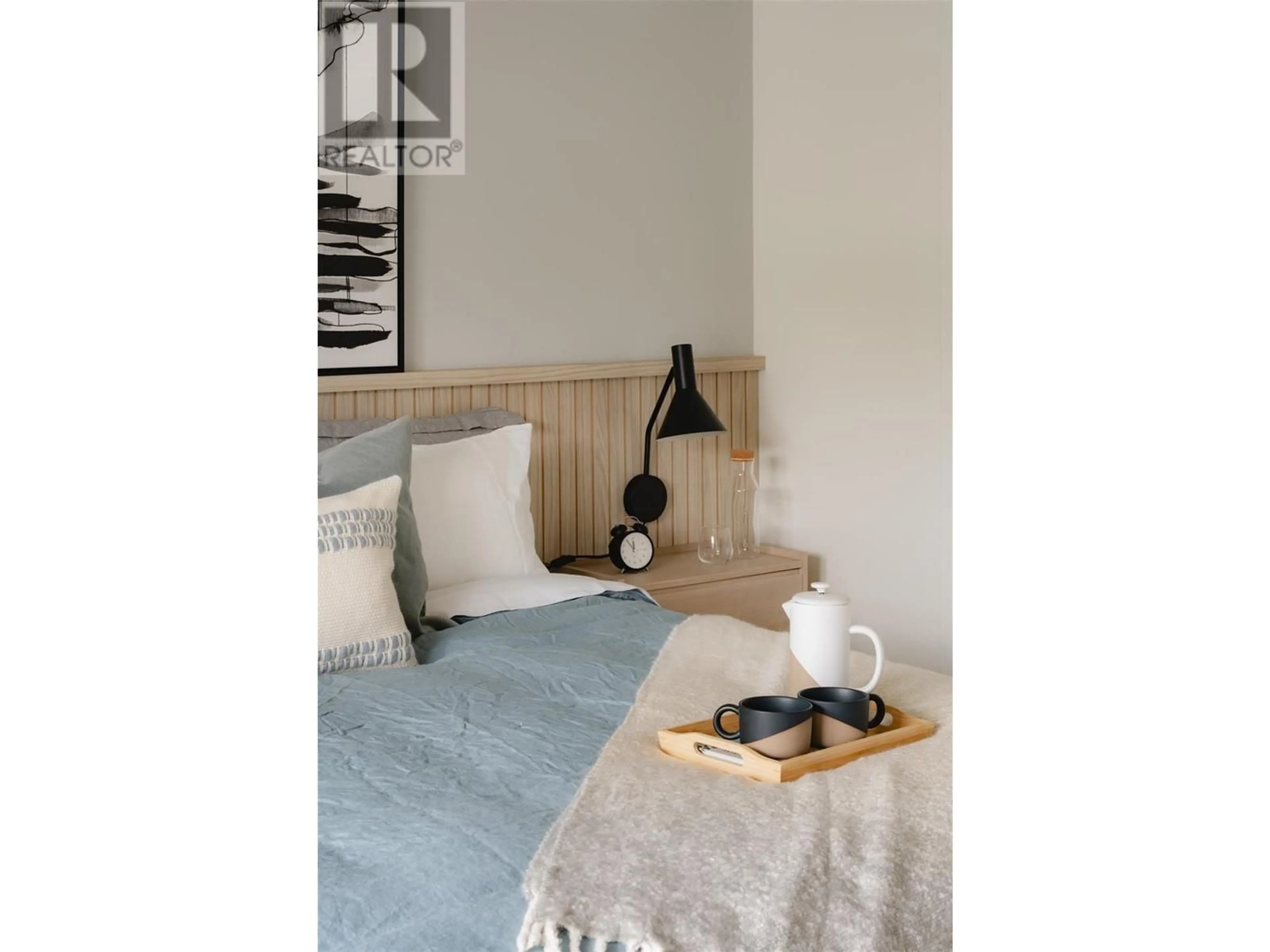 Bedroom with bed, wood/laminate floor for 7 - 1308 CEDAR STREET, Okanagan Falls British Columbia V0H1R4