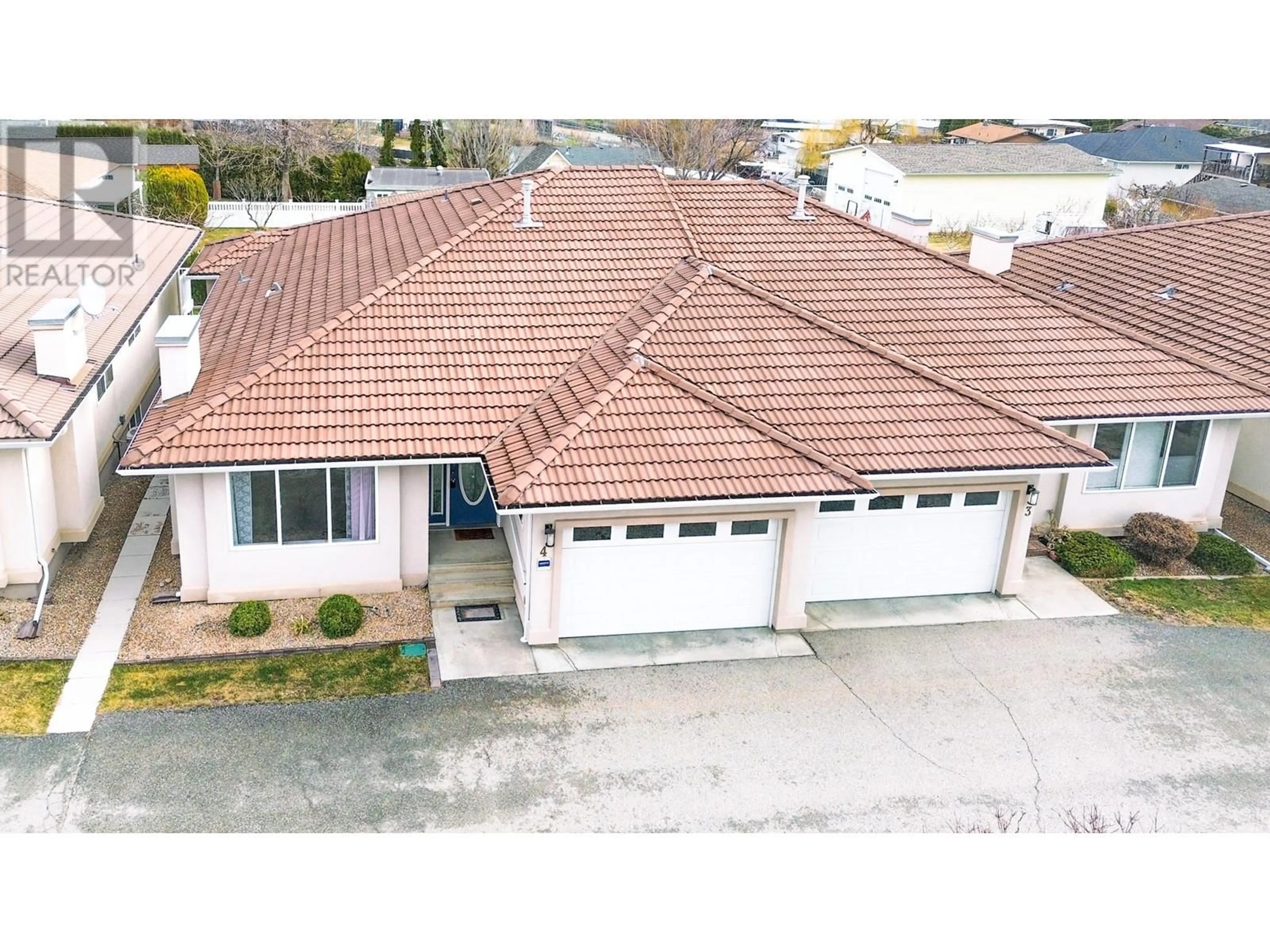 A pic from outside/outdoor area/front of a property/back of a property/a pic from drone, street for 4 - 2 ROYAL ANN COURT, Osoyoos British Columbia V0H1V2