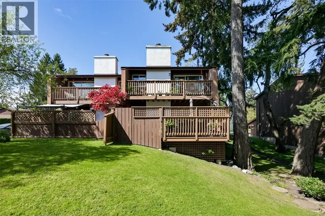 13 - 933 ADMIRALS ROAD, Esquimalt 2