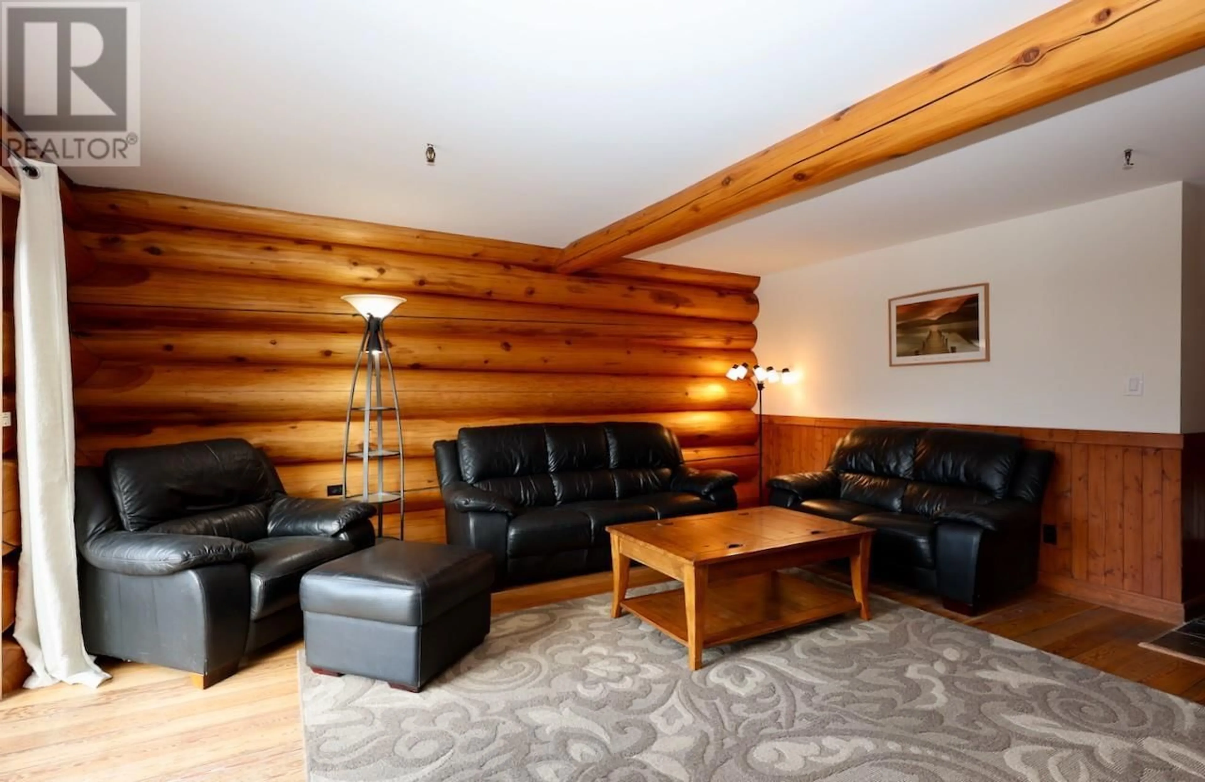 Living room with furniture, wood/laminate floor for 1445 BLACK BEAR DRIVE, Golden British Columbia V0A1H7