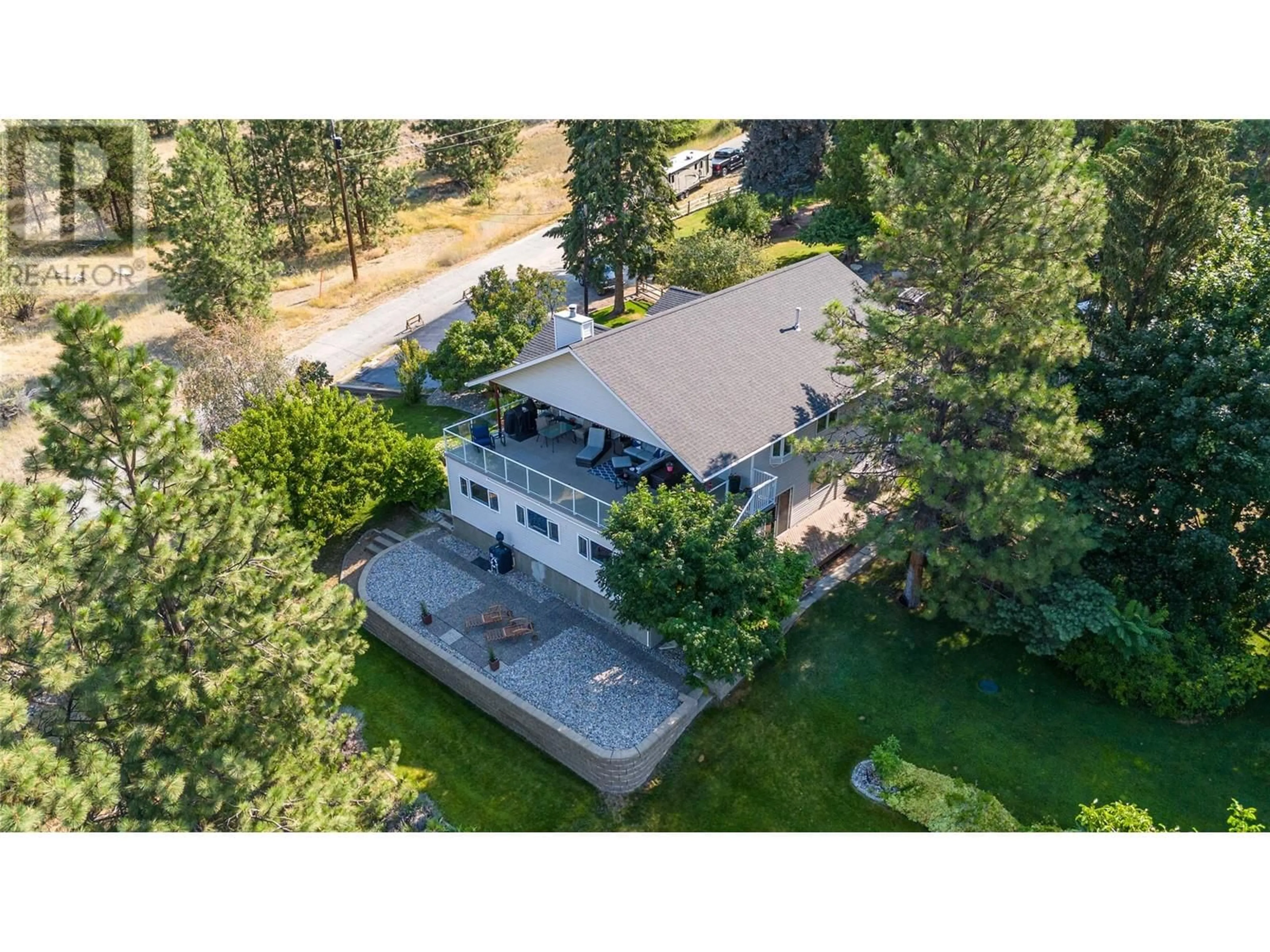 A pic from outside/outdoor area/front of a property/back of a property/a pic from drone, unknown for 483 PHILPOTT ROAD, Okanagan Falls British Columbia V0H1R5