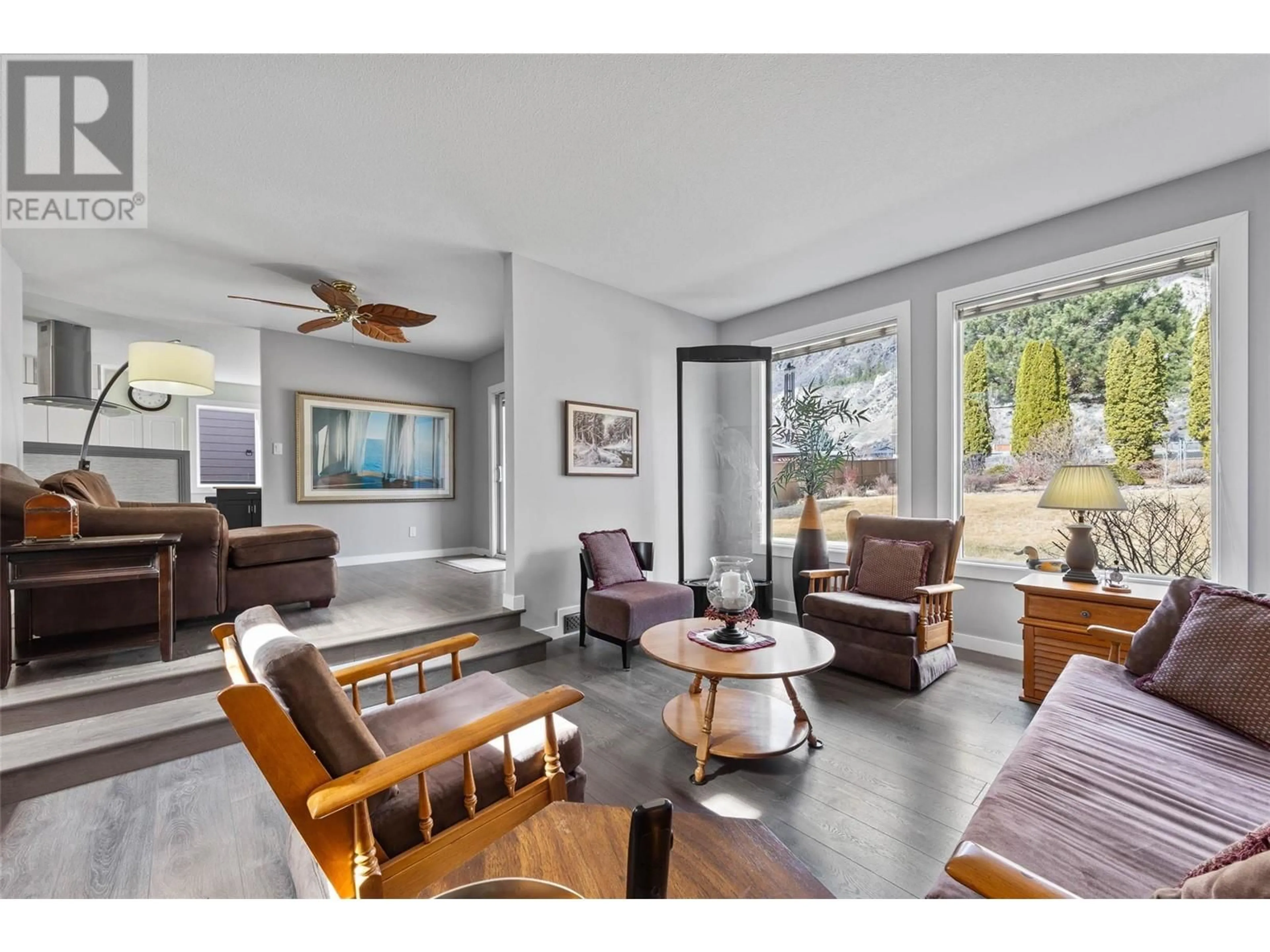 Living room with furniture, unknown for 3567 KANANASKIS ROAD, Kamloops British Columbia V2H1S1