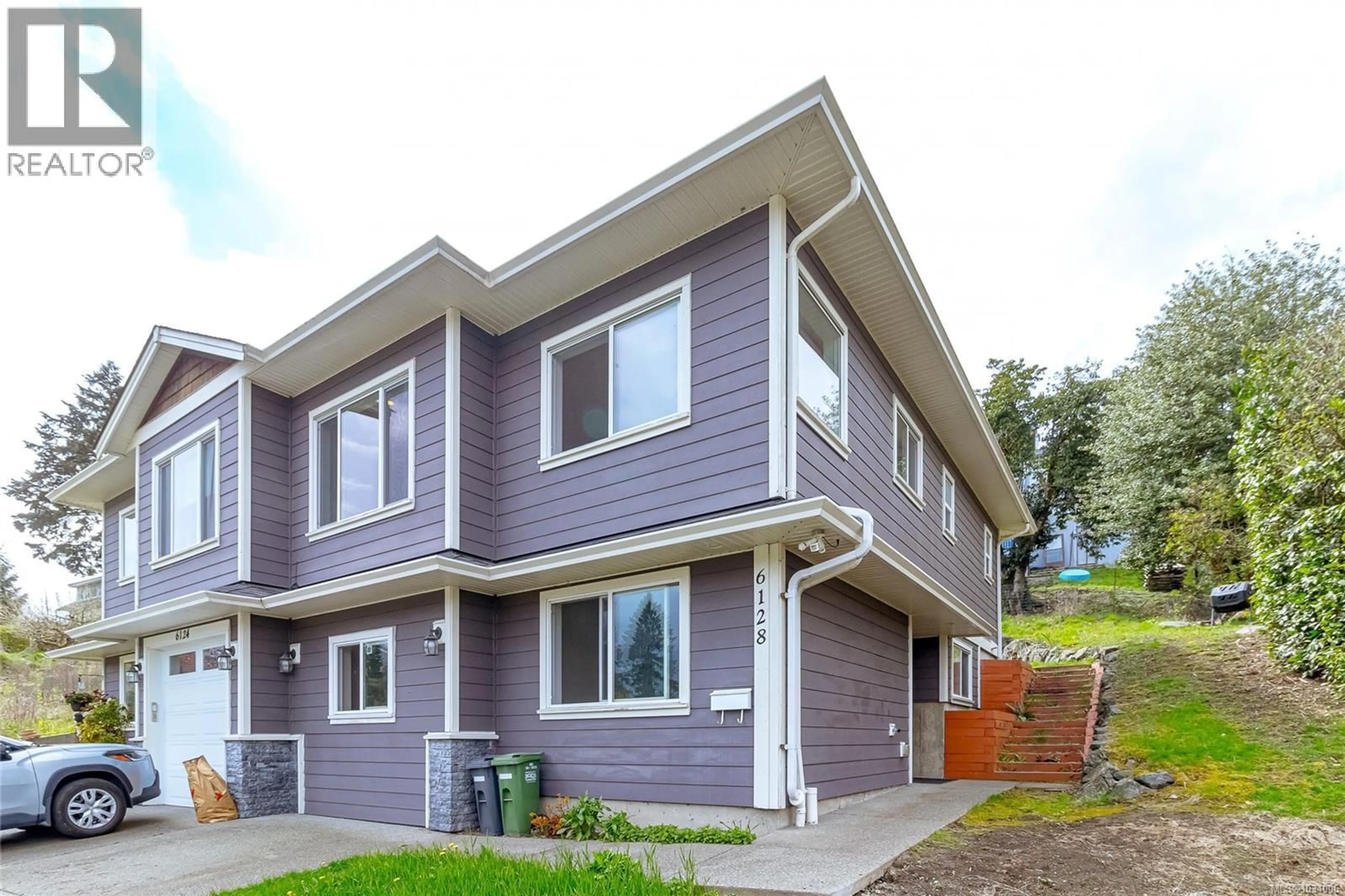 Home with vinyl exterior material, street for 6128 SAYWARD ROAD, Duncan British Columbia V9L5K1