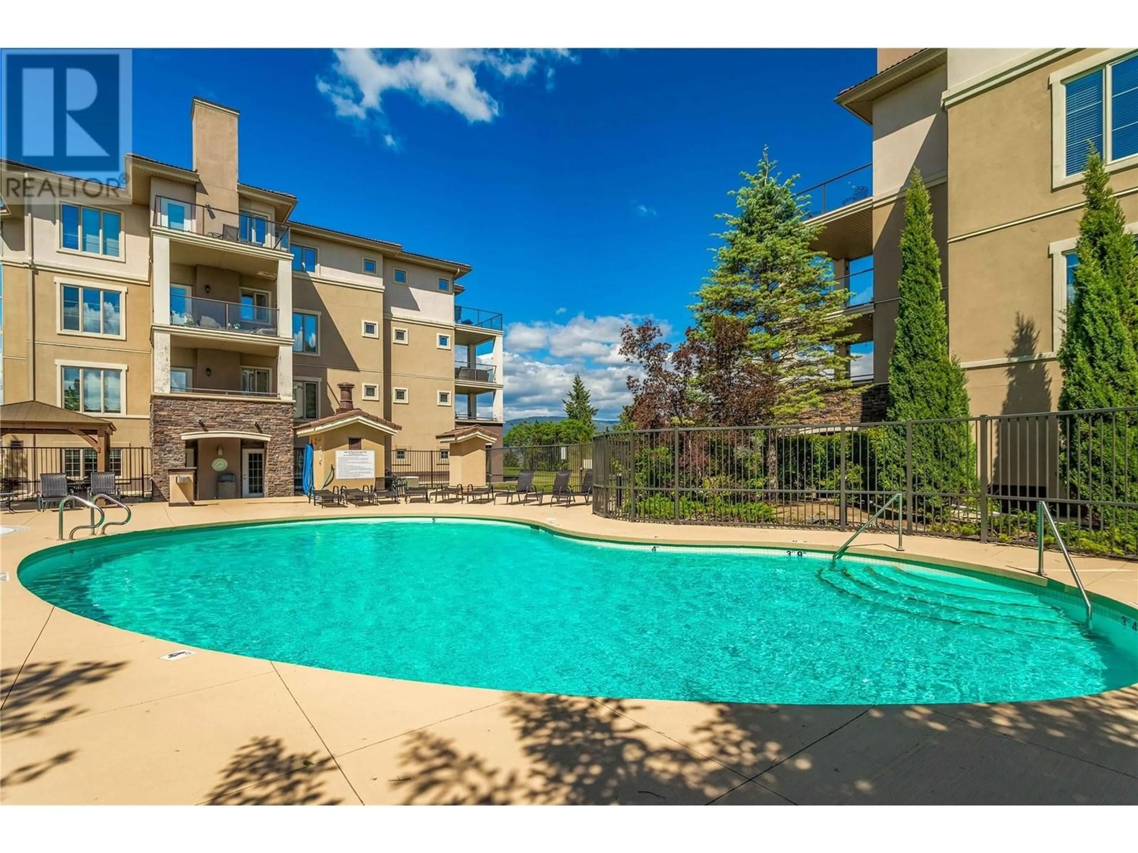Pool for 1514 - 1875 COUNTRY CLUB DRIVE, Kelowna British Columbia V1V2W7