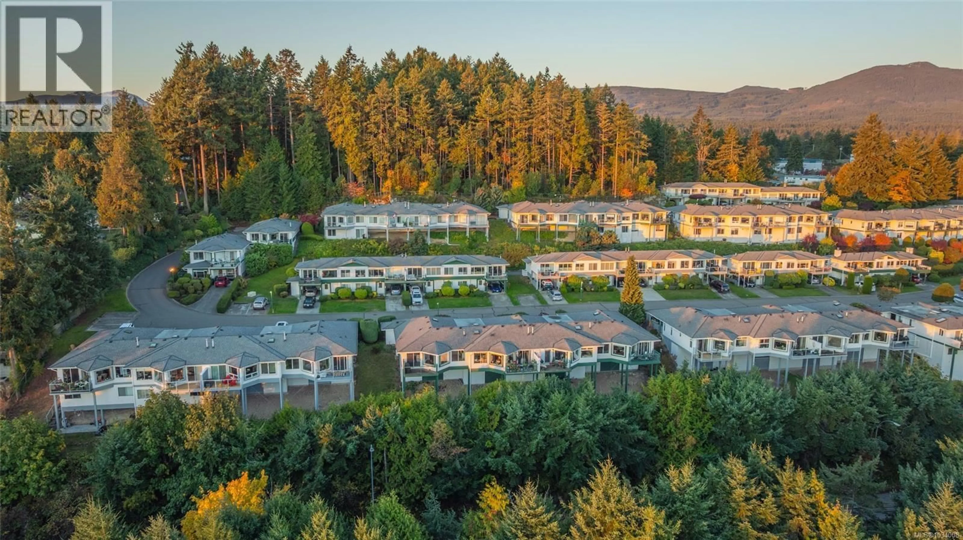 A pic from outside/outdoor area/front of a property/back of a property/a pic from drone, mountain view for 978 HIGHVIEW TERRACE, Nanaimo British Columbia V9R6K5