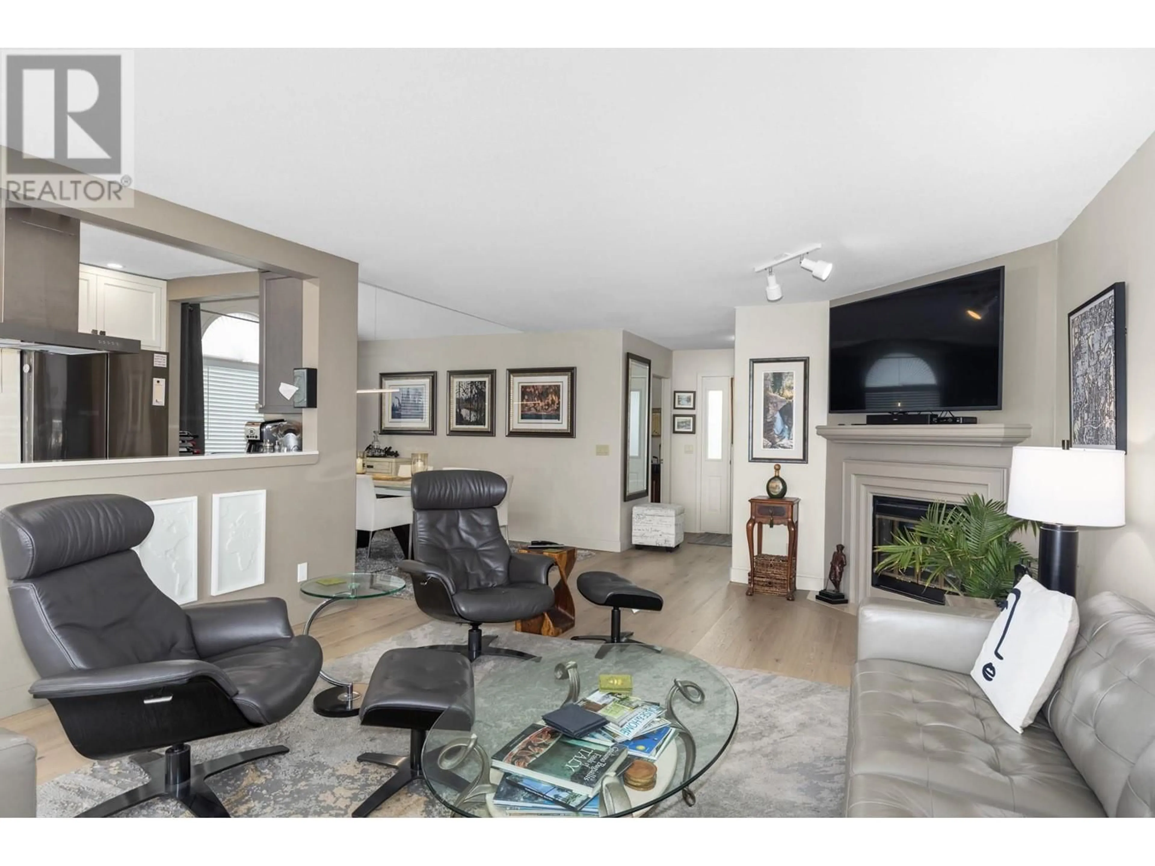 Living room with furniture, unknown for 9 - 1020 LANFRANCO ROAD, Kelowna British Columbia V1W3W6