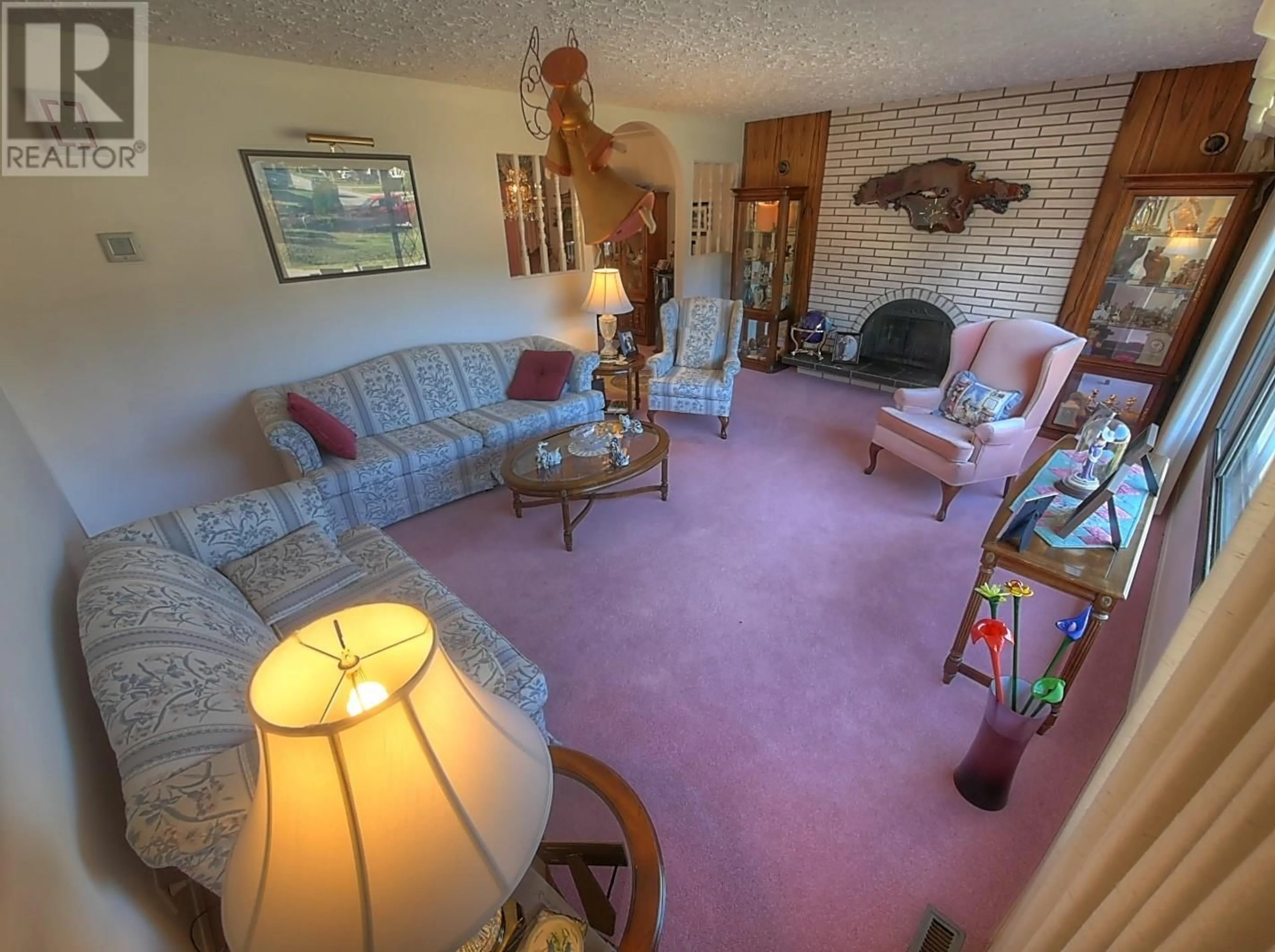 Living room with furniture, unknown for 1731 BARRETT DRIVE, Fruitvale British Columbia V0G1L0