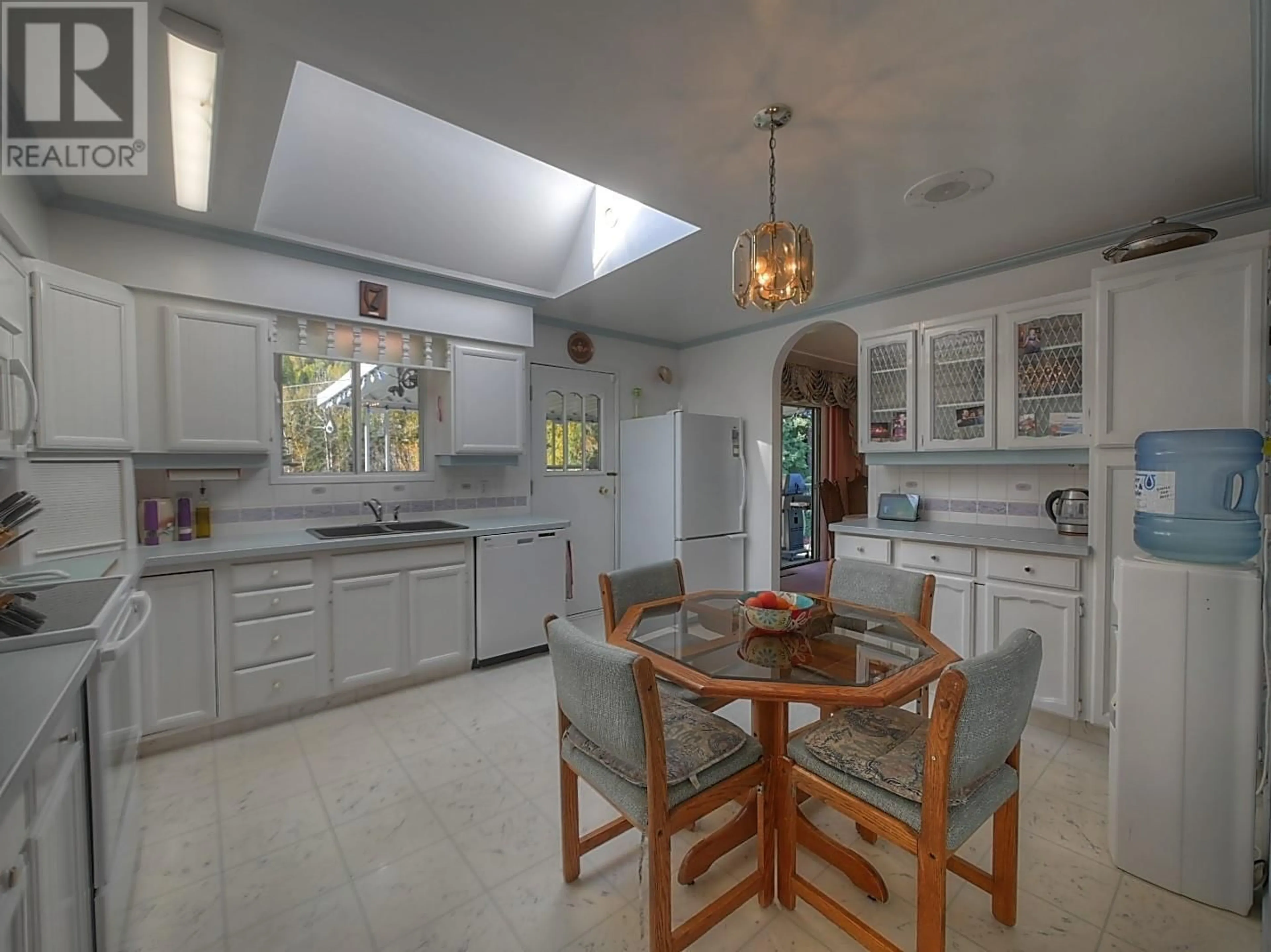 Open concept kitchen, ceramic/tile floor for 1731 BARRETT DRIVE, Fruitvale British Columbia V0G1L0