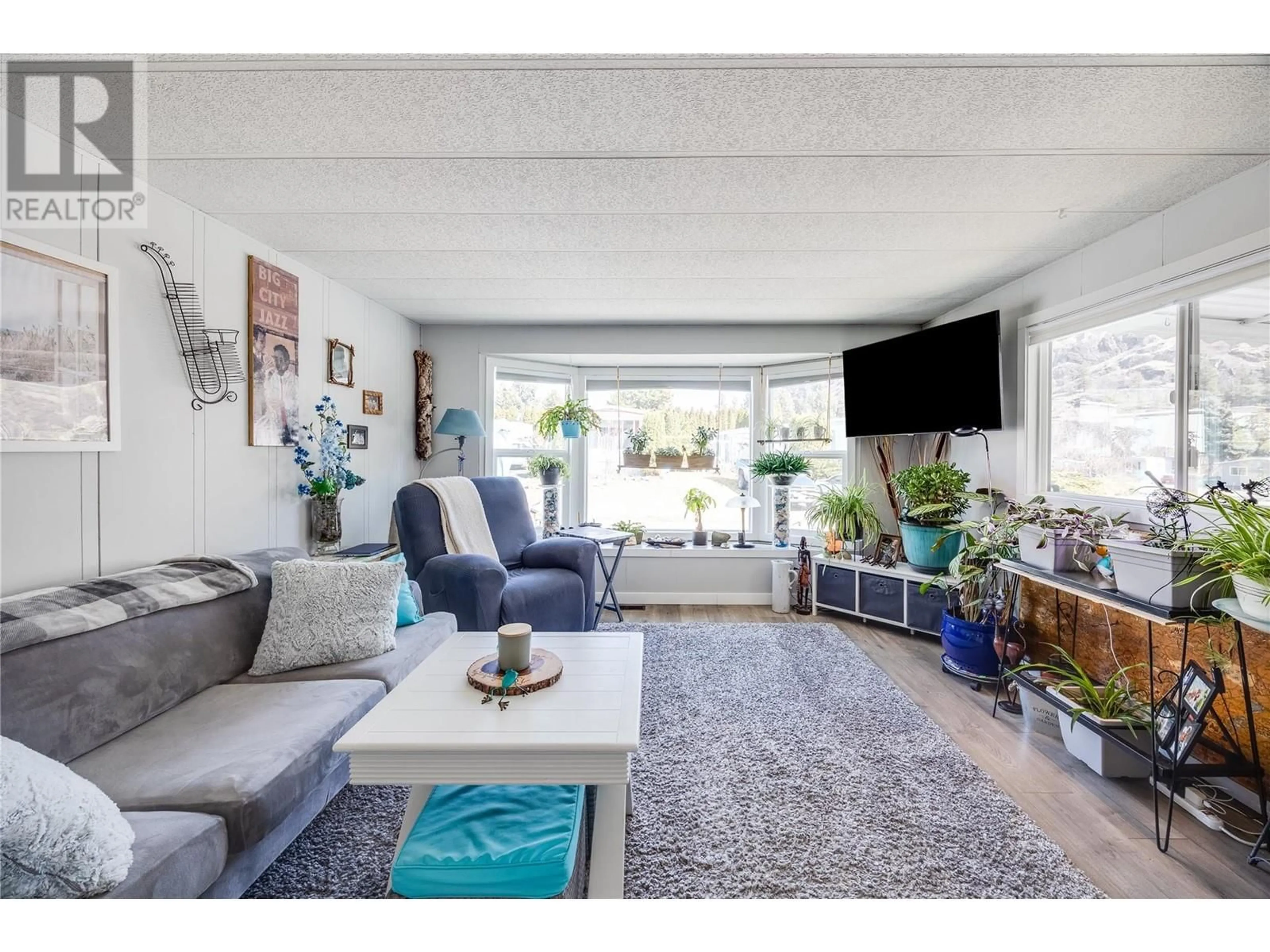Living room with furniture, unknown for 37 - 1929 97 HIGHWAY SOUTH, West Kelowna British Columbia V1Z2Z1