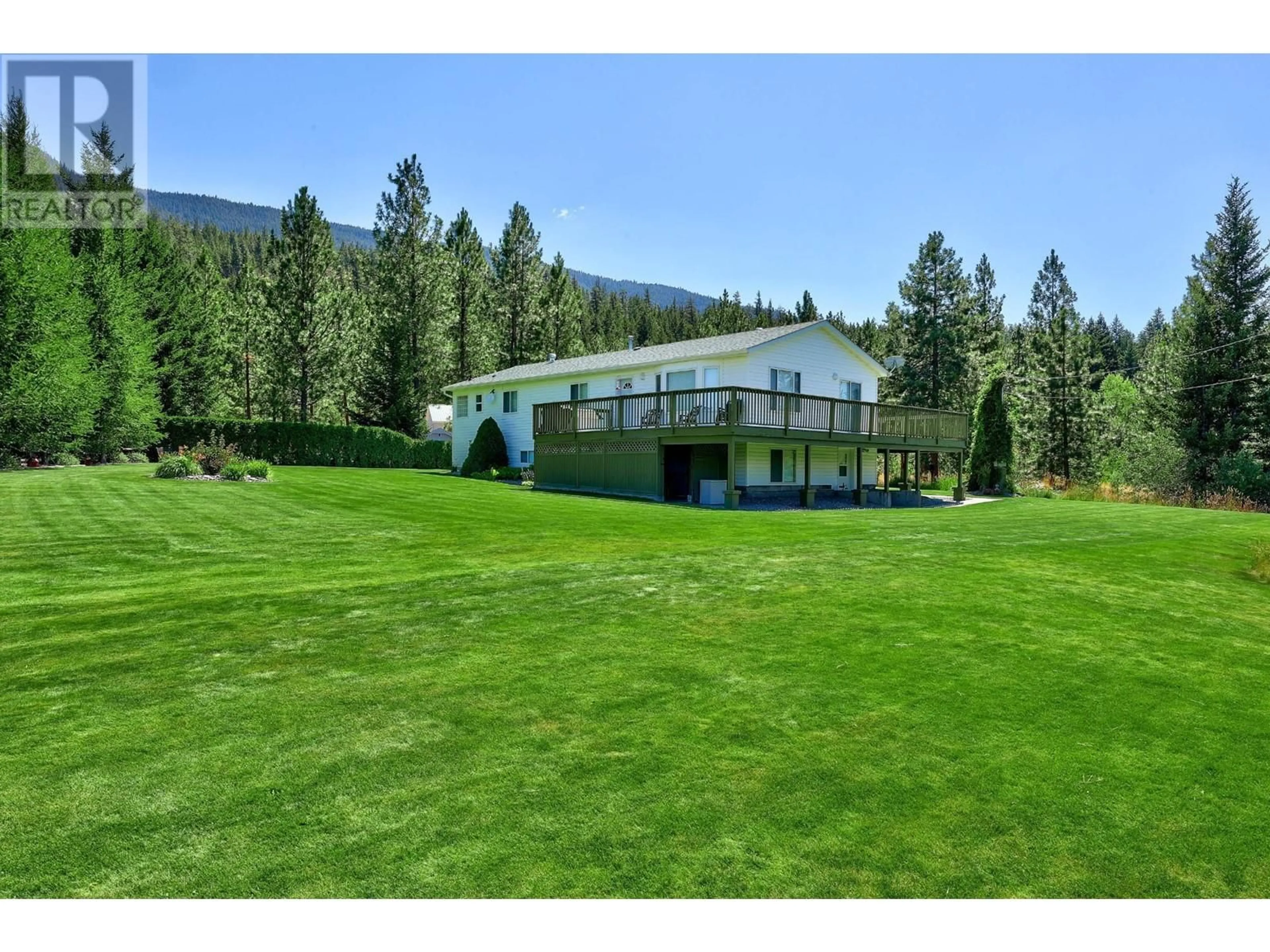 A pic from outside/outdoor area/front of a property/back of a property/a pic from drone, mountain view for 116 COLDWATER ROAD, Merritt British Columbia V1K1B8