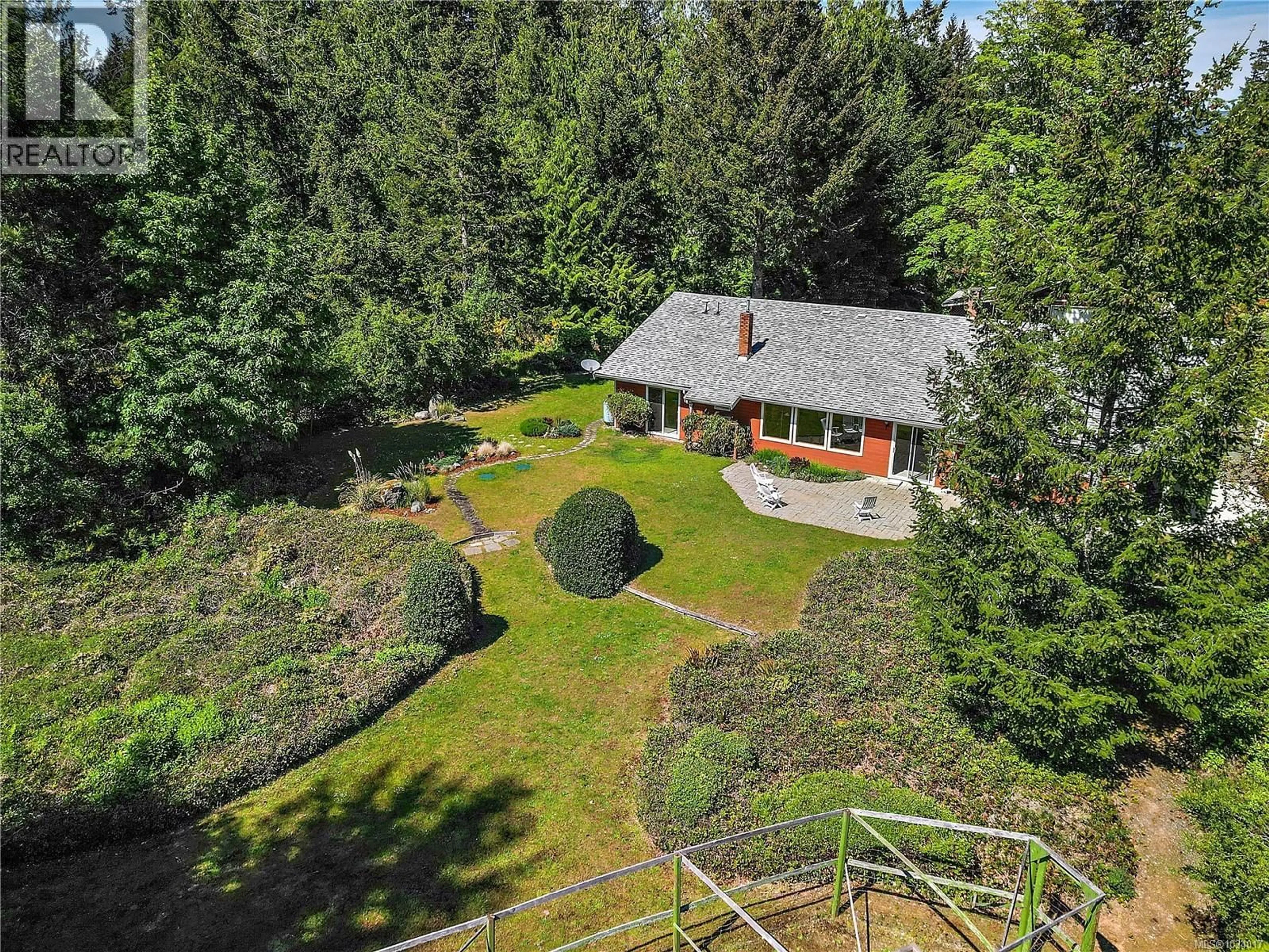 A pic from outside/outdoor area/front of a property/back of a property/a pic from drone, forest/trees view for 2468 ARKEN TERRACE, Mill Bay British Columbia V8H1A4