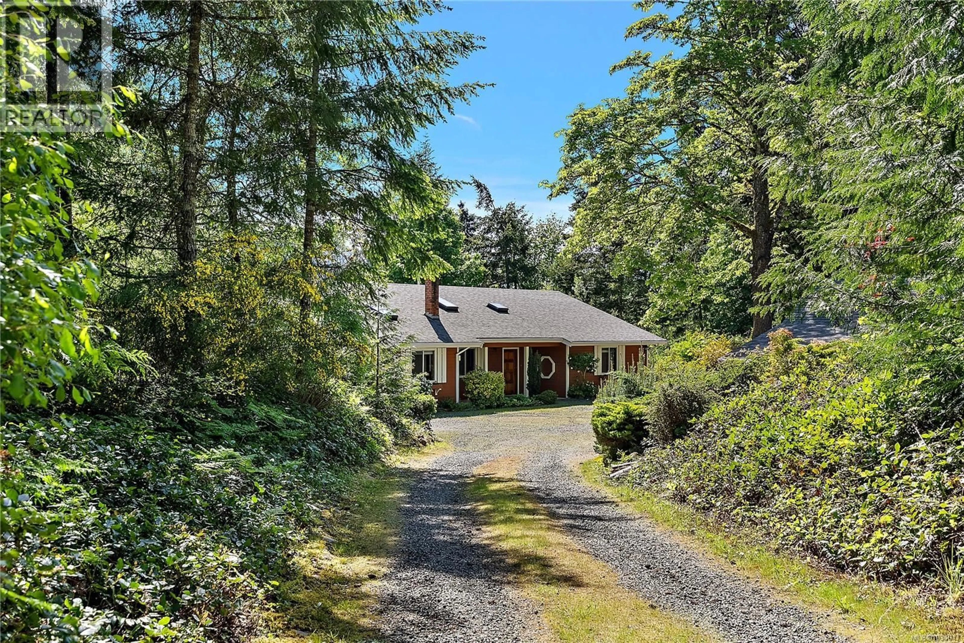 A pic from outside/outdoor area/front of a property/back of a property/a pic from drone, unknown for 2468 ARKEN TERRACE, Mill Bay British Columbia V8H1A4