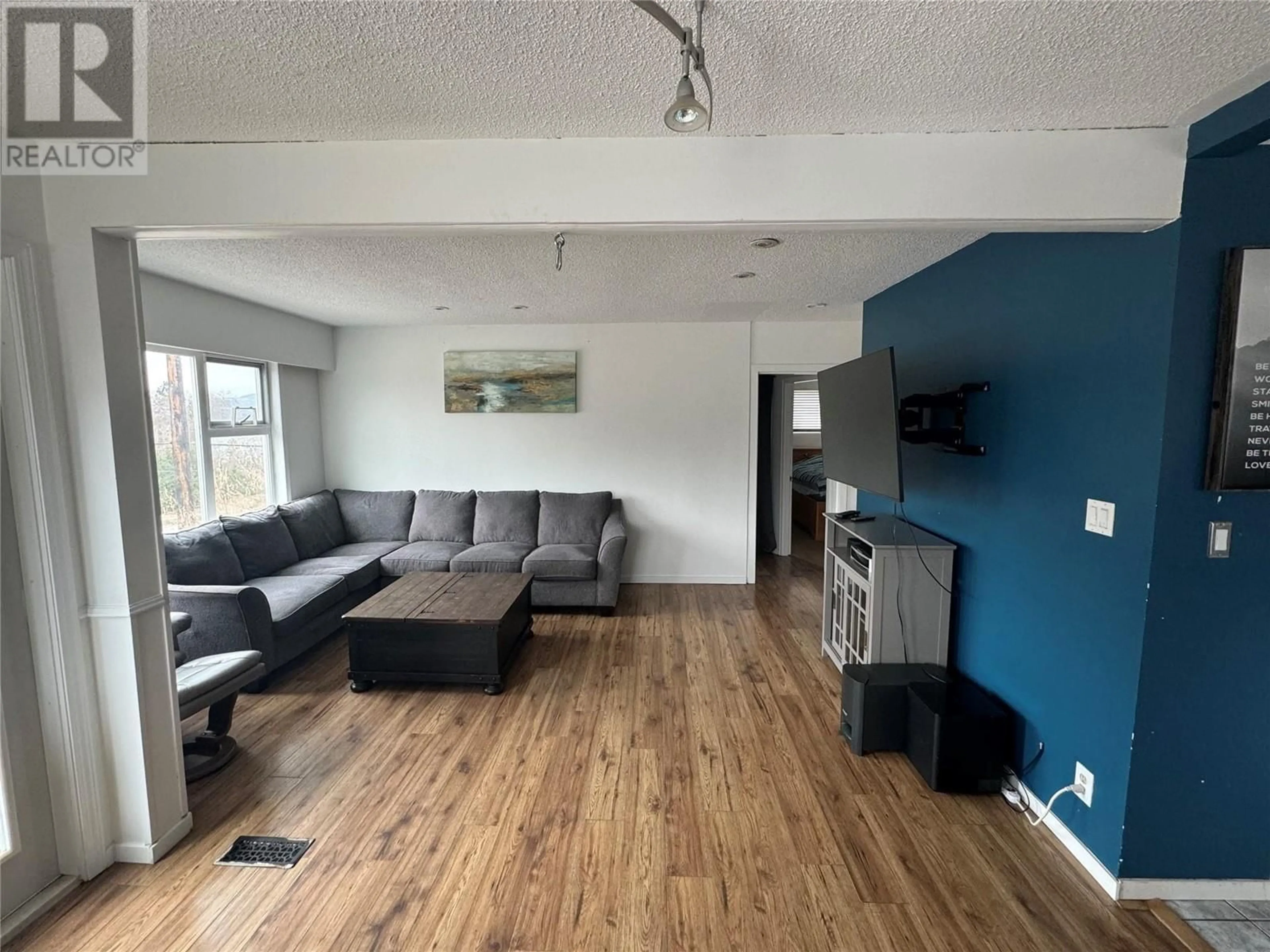 A pic of a room for 1350 BENTIEN ROAD, Kelowna British Columbia V1X7K3