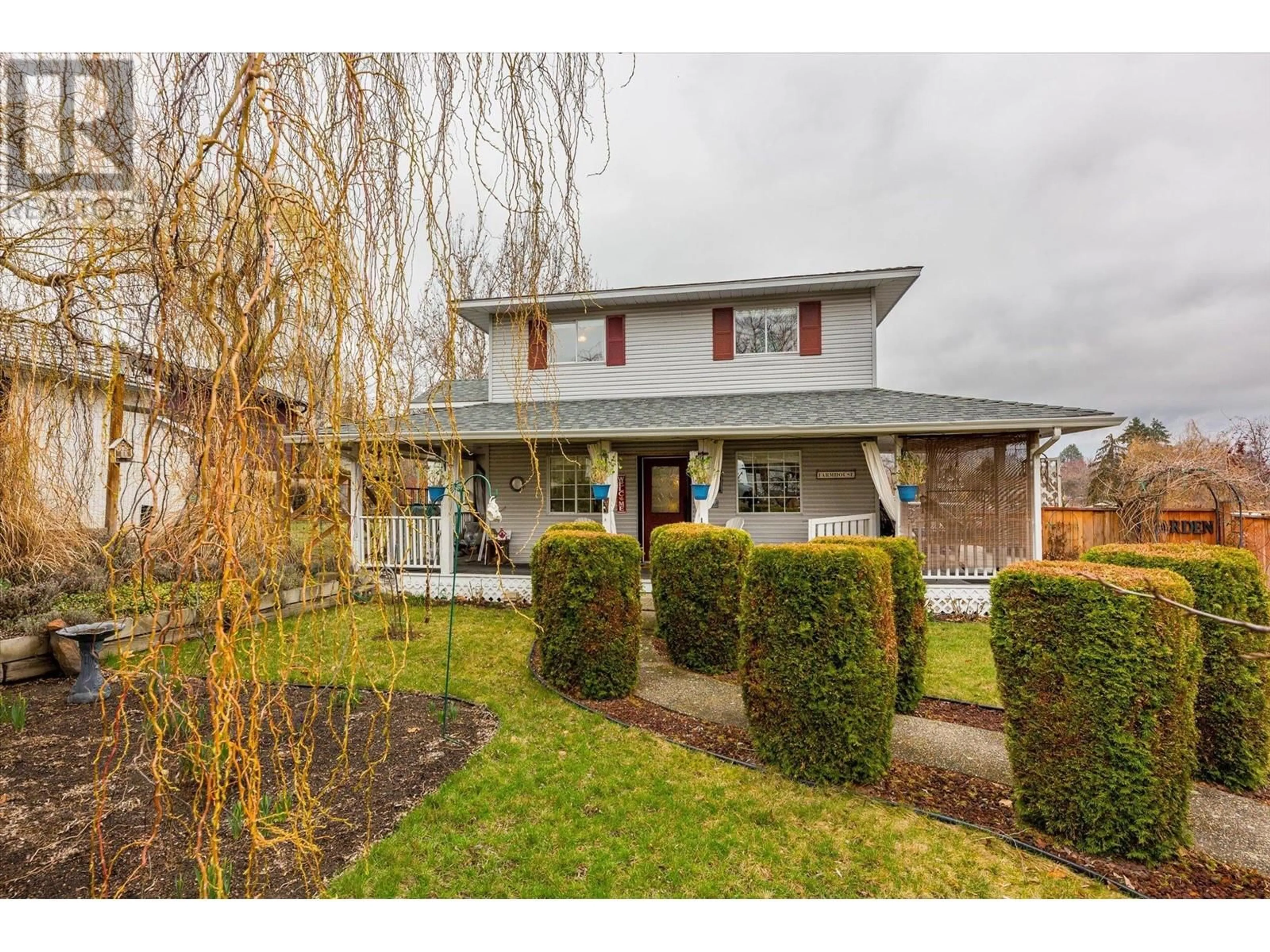 Unknown for 987 GARLAND STREET, Kelowna British Columbia V1Y3M9