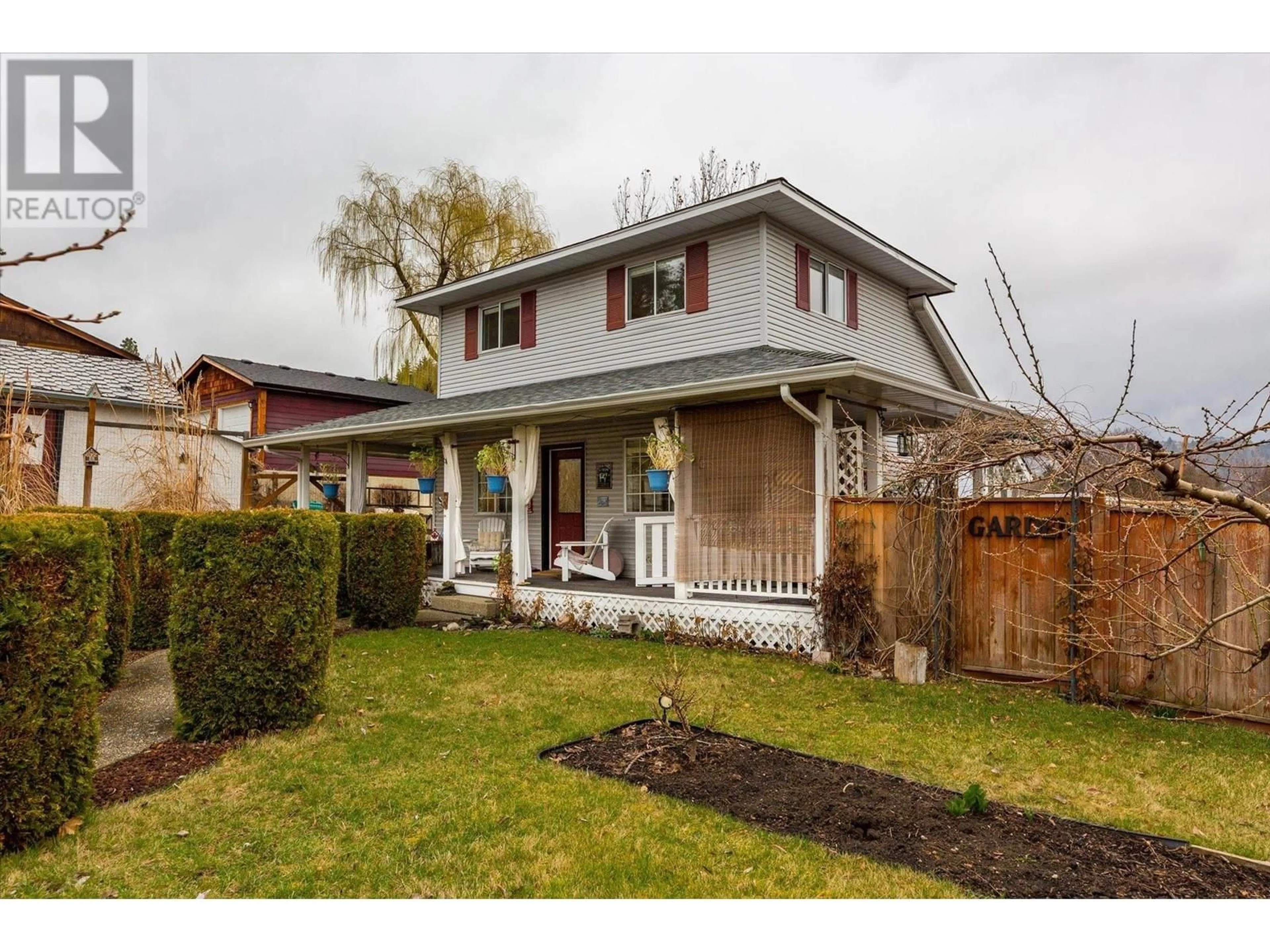 Home with brick exterior material, street for 987 GARLAND STREET, Kelowna British Columbia V1Y3M9