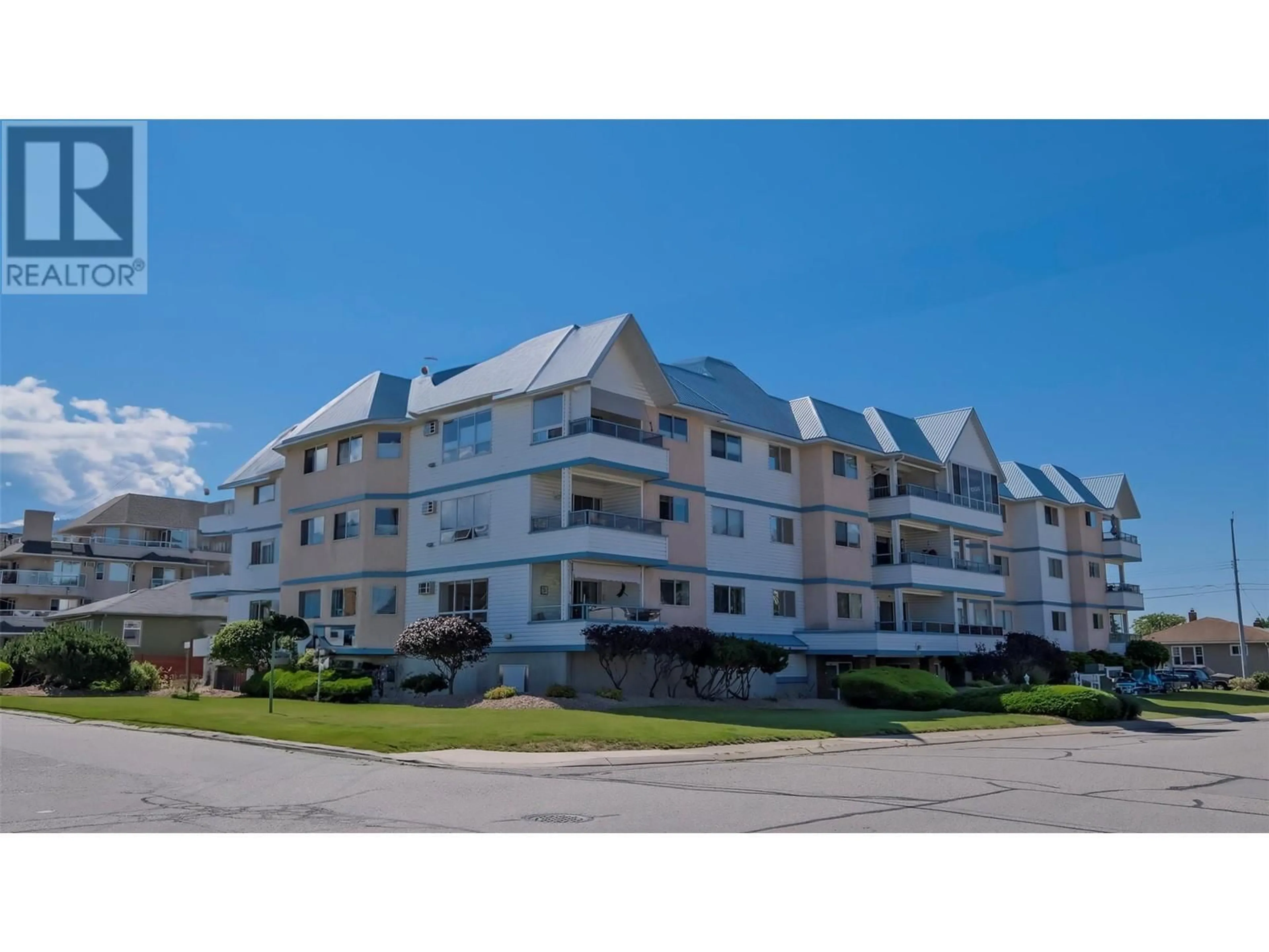 A pic from outside/outdoor area/front of a property/back of a property/a pic from drone, unknown for 101 - 920 ARGYLE STREET, Penticton British Columbia V2A5P2