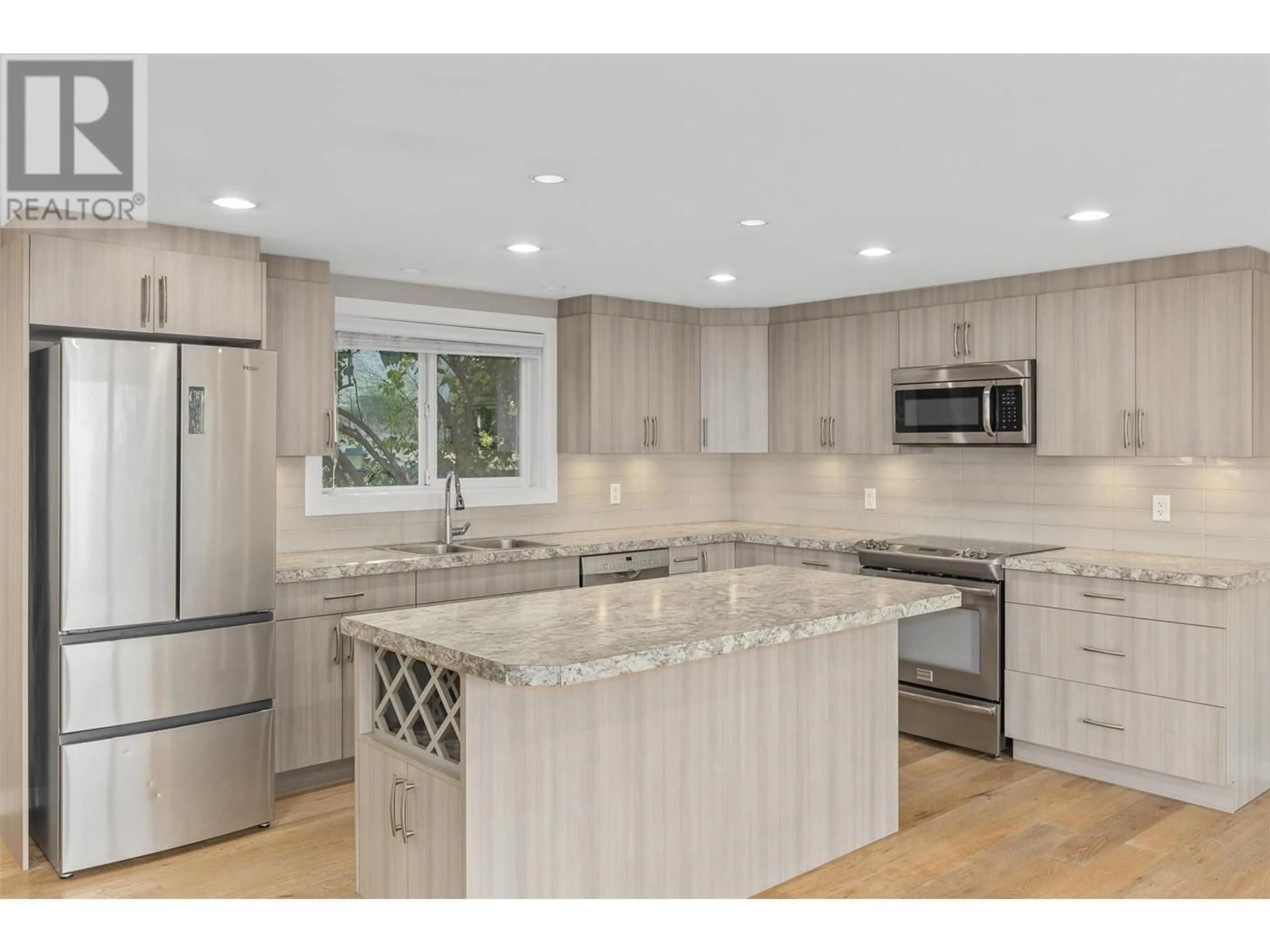 Open concept kitchen, unknown for 10914 HARE ROAD, Lake Country British Columbia V4V2H6