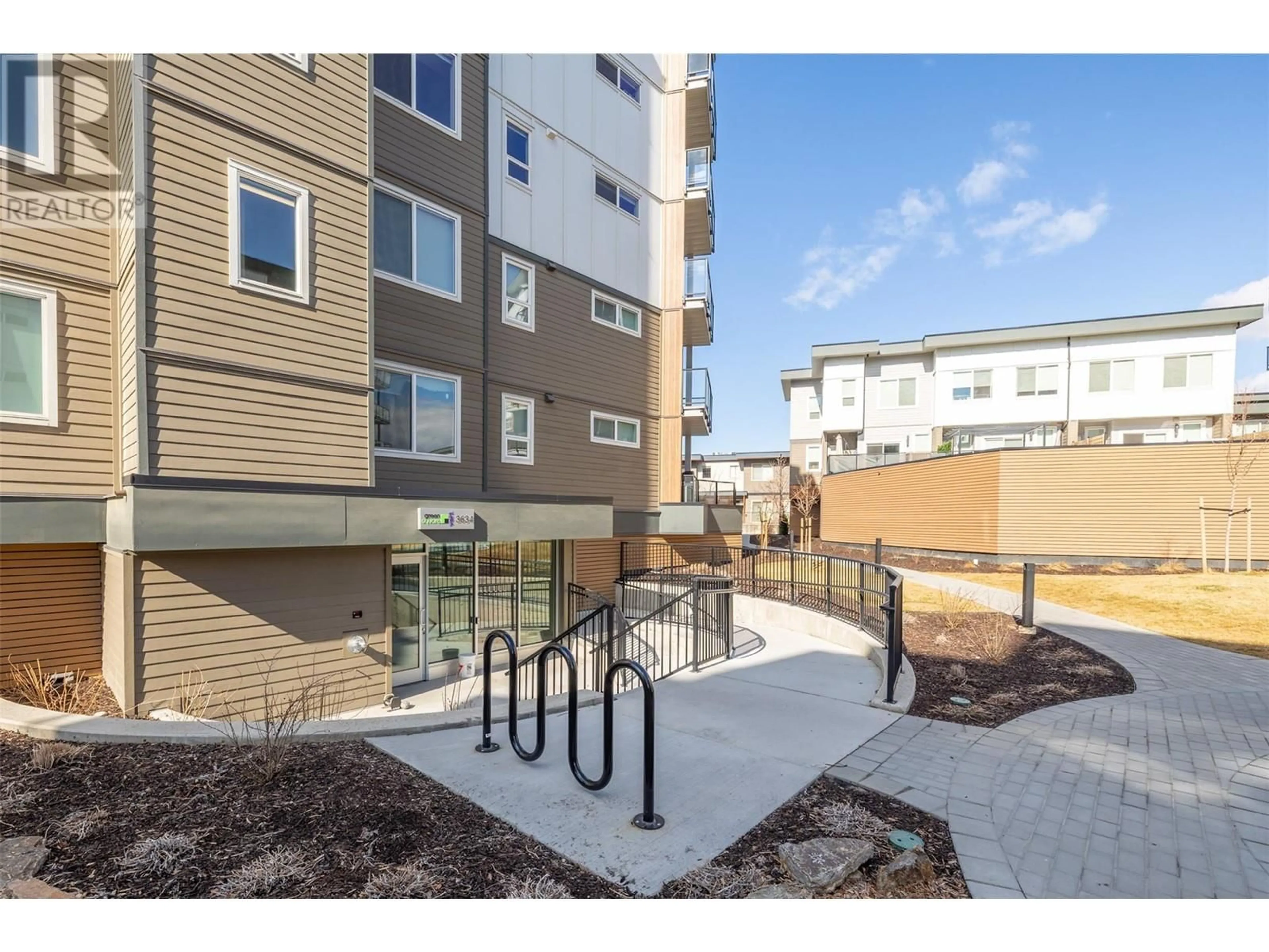 Patio, unknown for 202 - 3634 MISSION SPRINGS DRIVE, Kelowna British Columbia V1W0C9