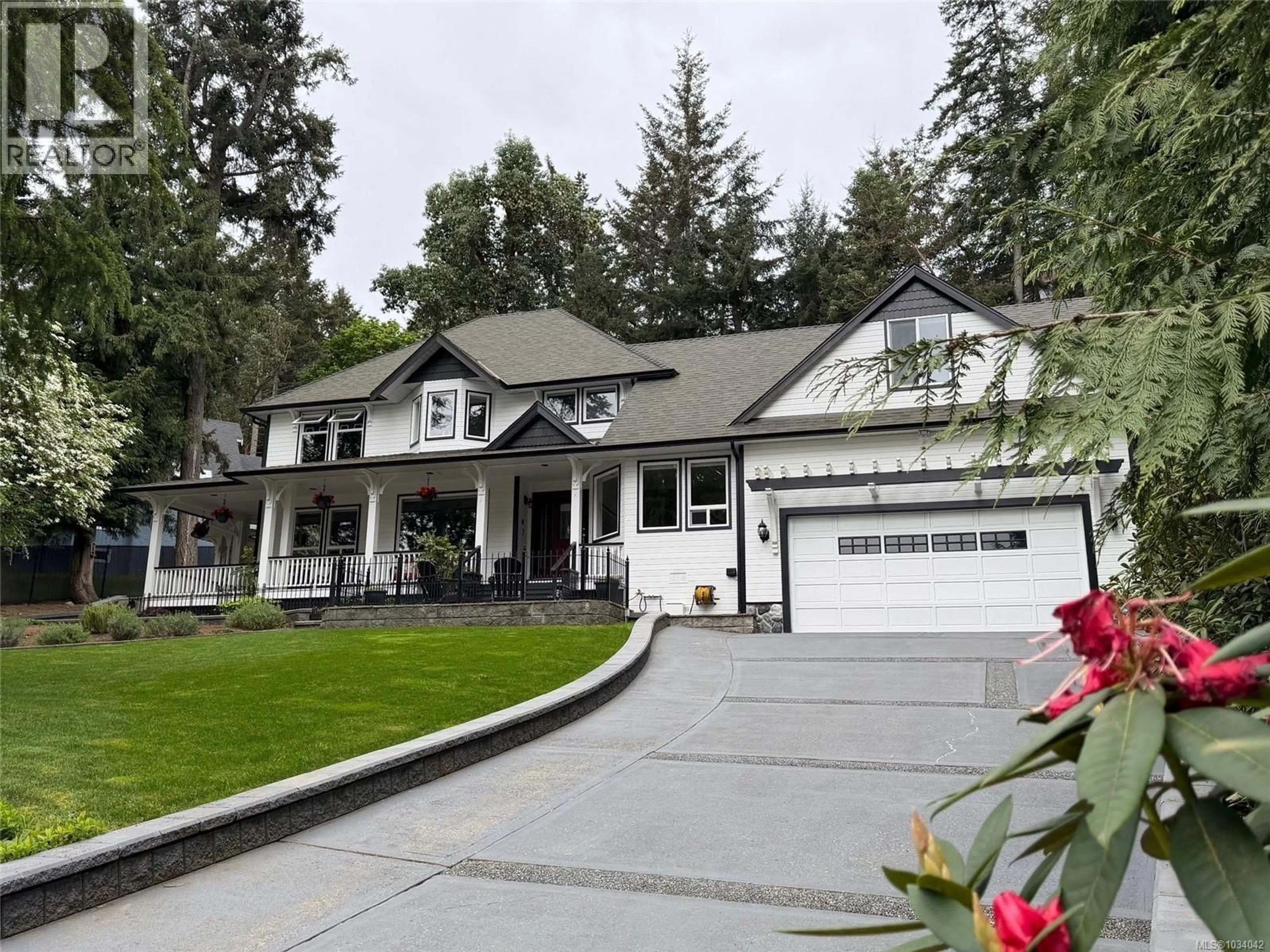 Home with vinyl exterior material, street for 7072 WILLIS POINT ROAD, Central Saanich British Columbia V9E2A1
