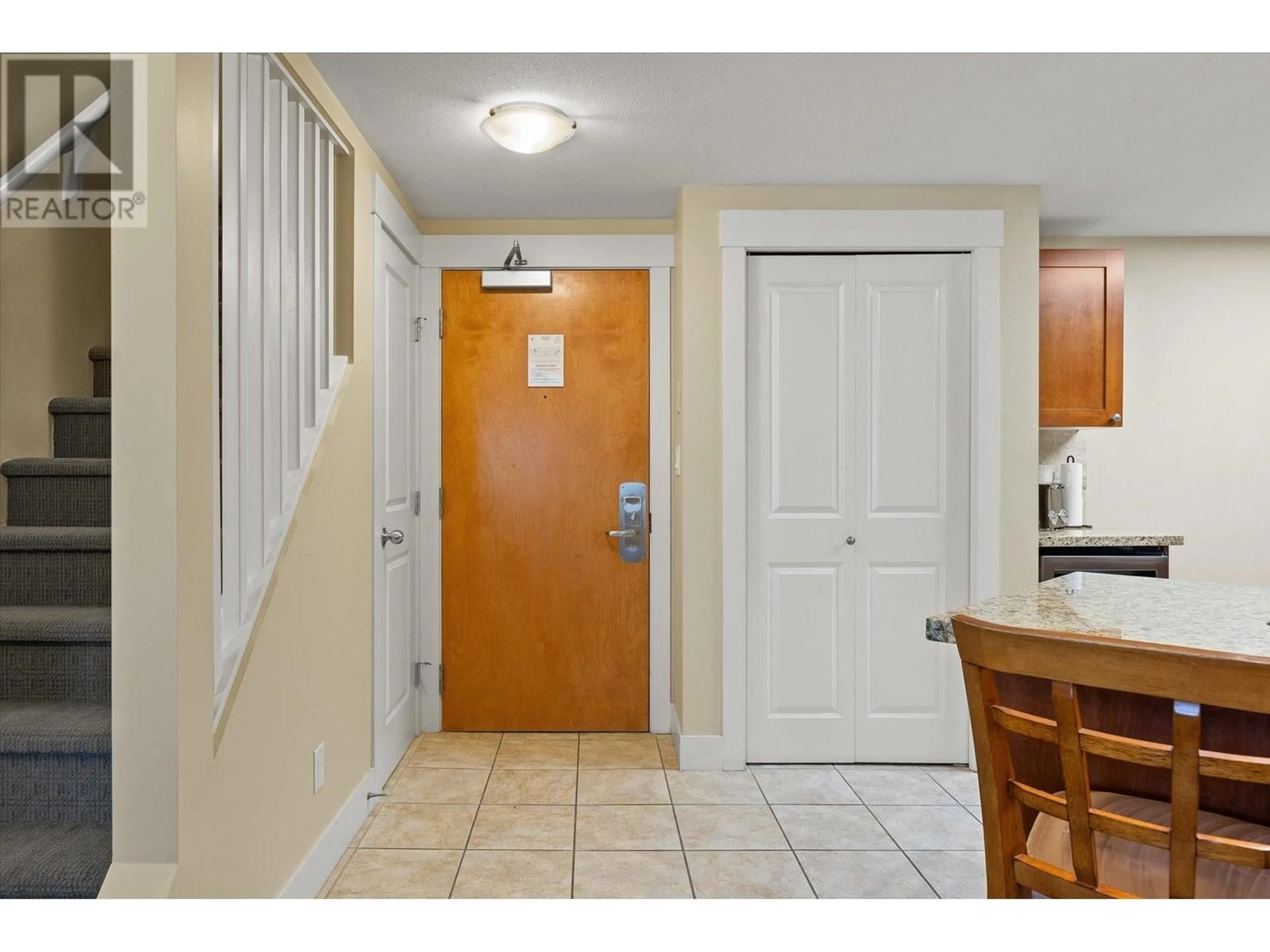 Indoor entryway for 404 - 4205 GELLATLY ROAD, West Kelowna British Columbia V4T2K2