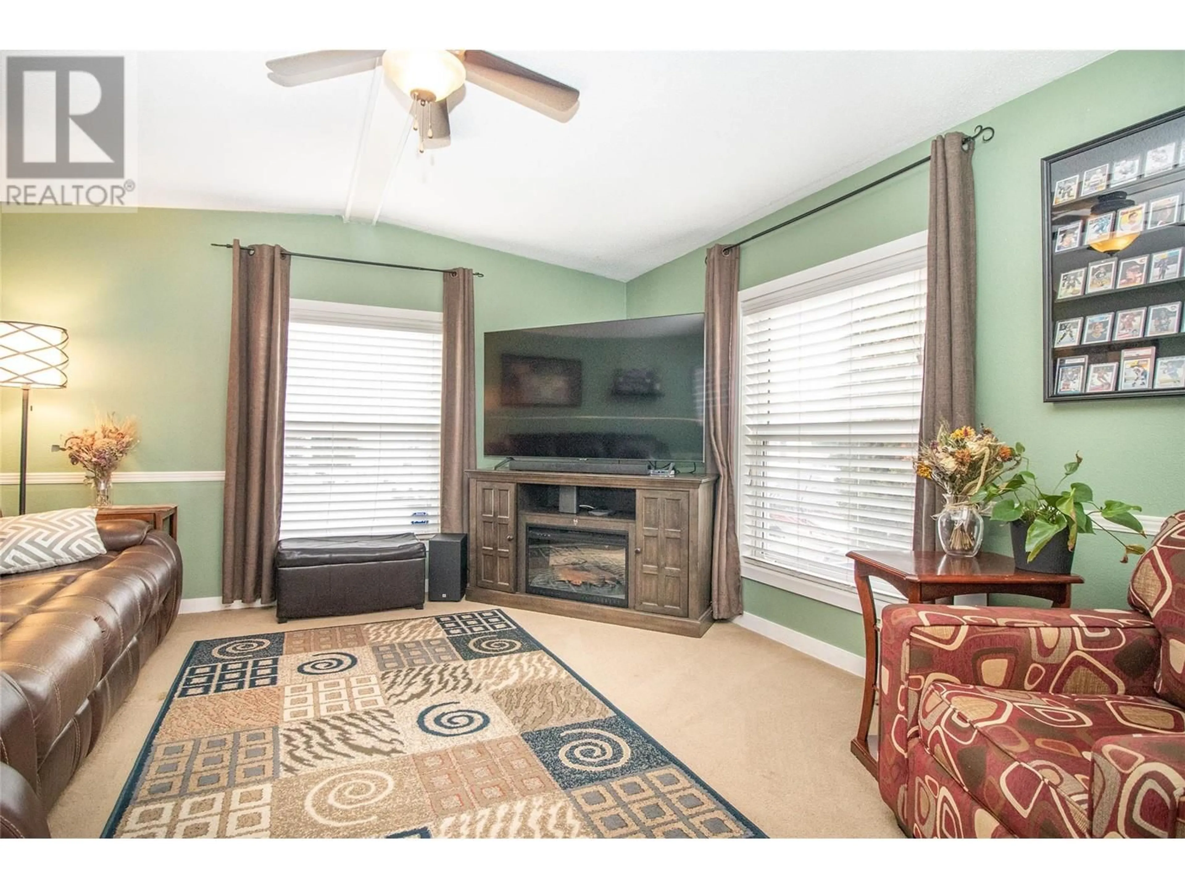 Living room with furniture, unknown for 10 - 3270 SHANNON LAKE ROAD, West Kelowna British Columbia V4T1V4