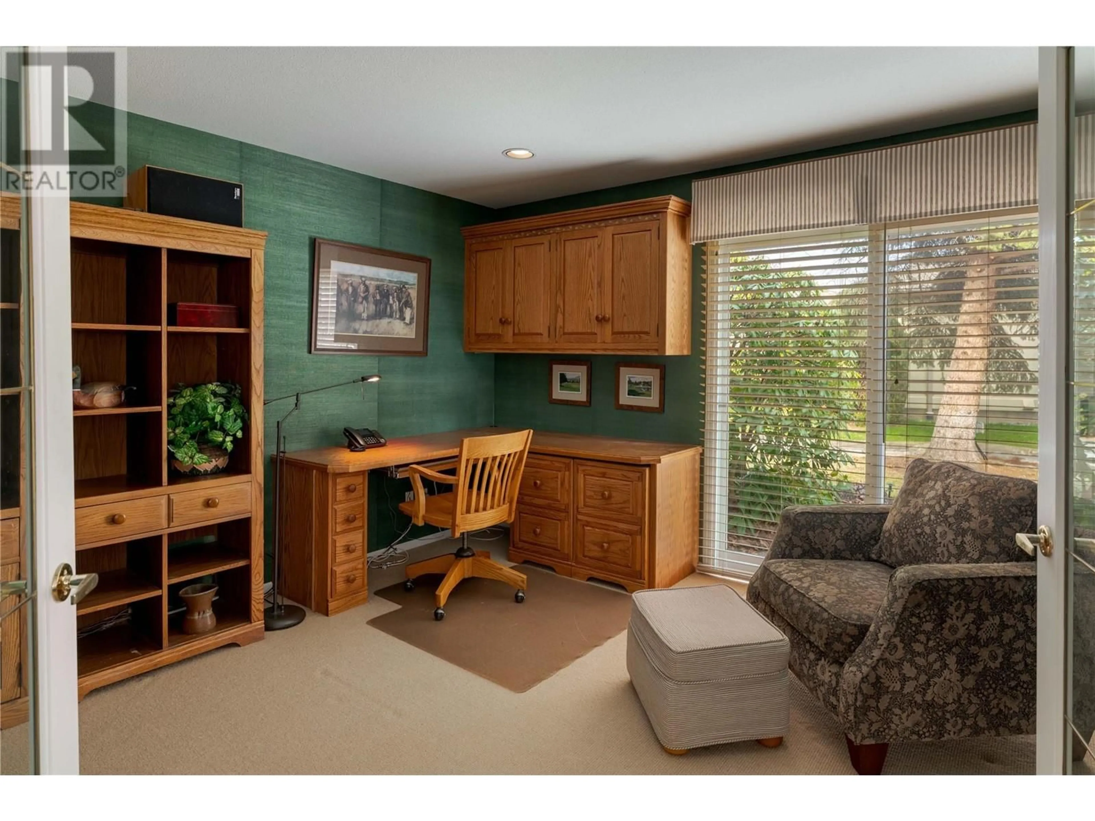 Unknown for 404 - 595 YATES ROAD, Kelowna British Columbia V1V1P8
