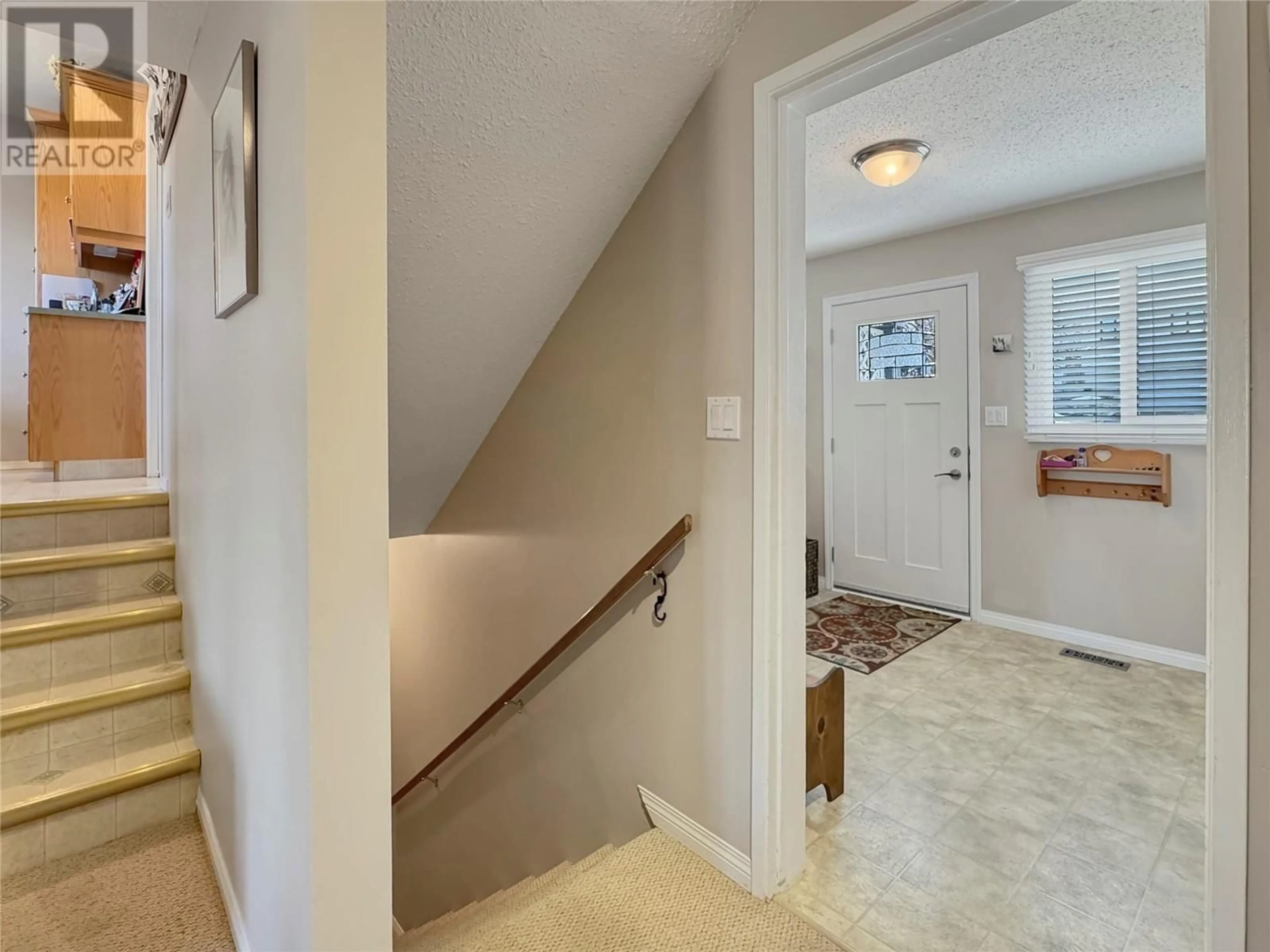 Unknown for 2600 3A STREET SOUTH, Cranbrook British Columbia V1C5B1