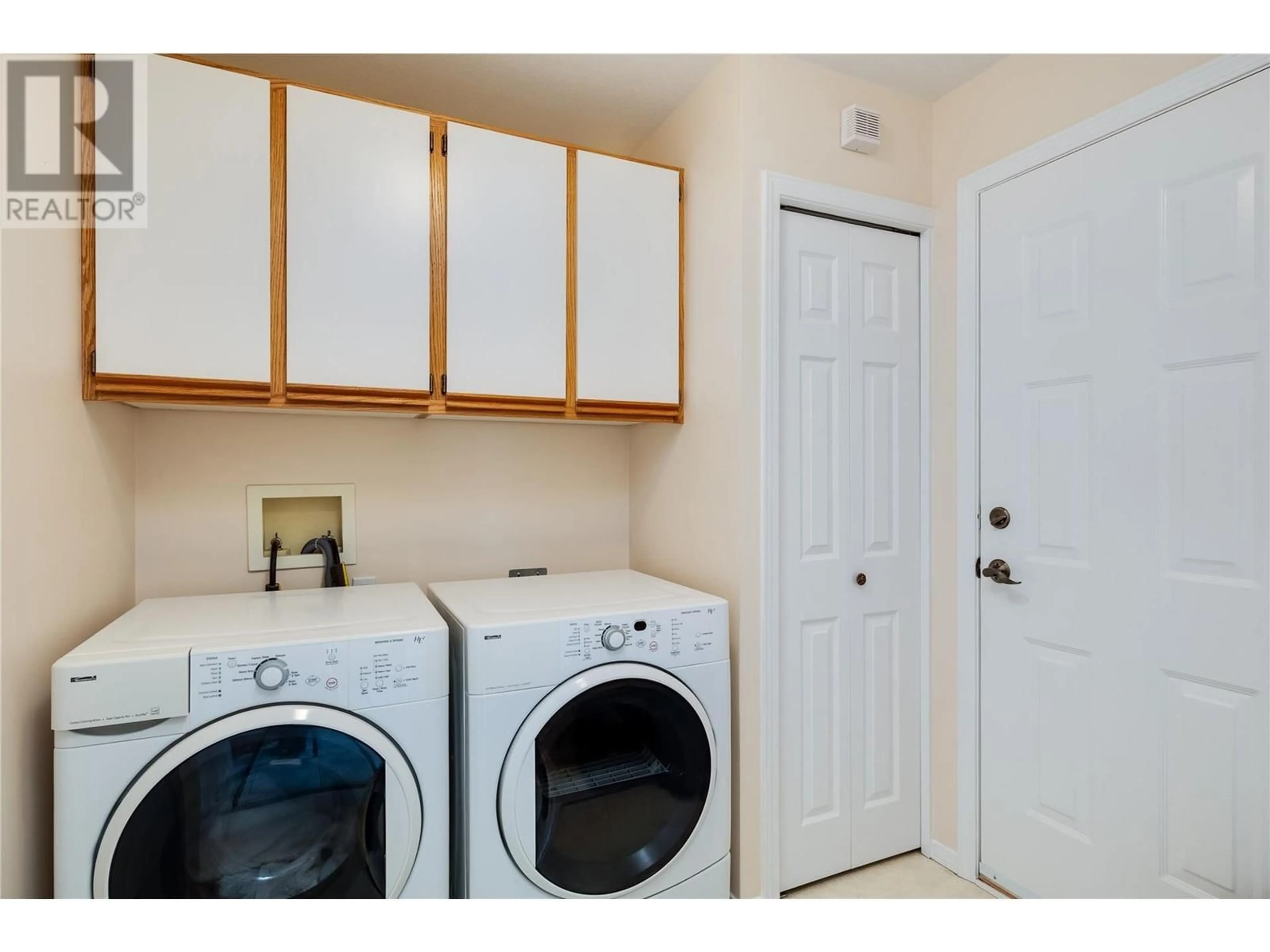 Laundry room for 438 PARFITT COURT, Kelowna British Columbia V1X7M9