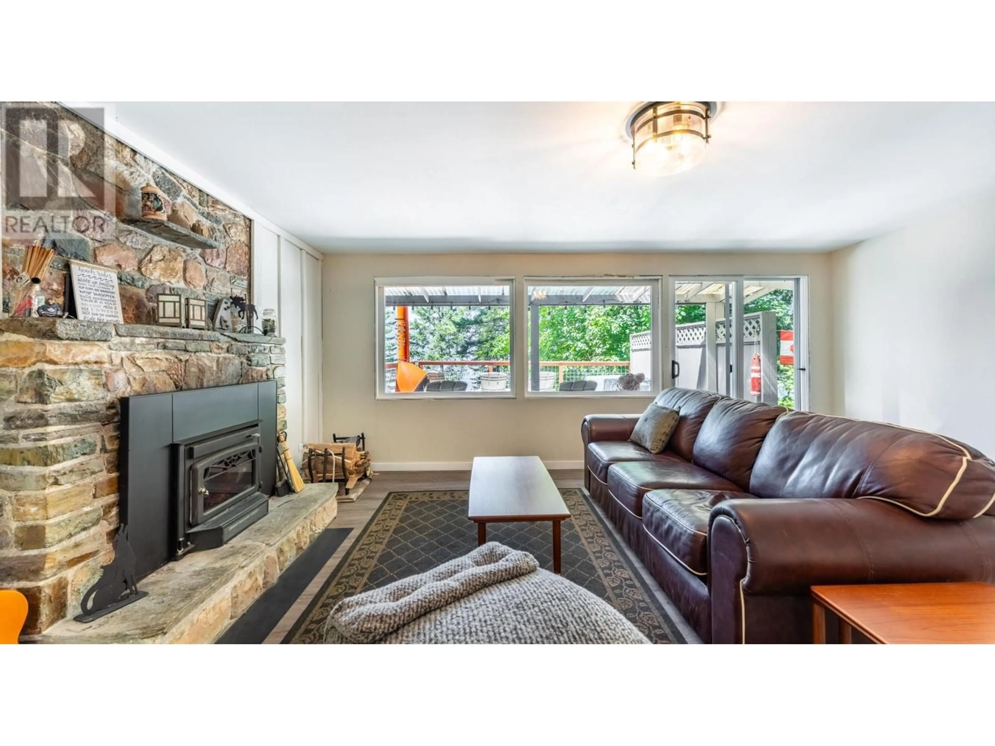 Living room with furniture, unknown for 13507 3A HIGHWAY, Boswell British Columbia V0B1A0