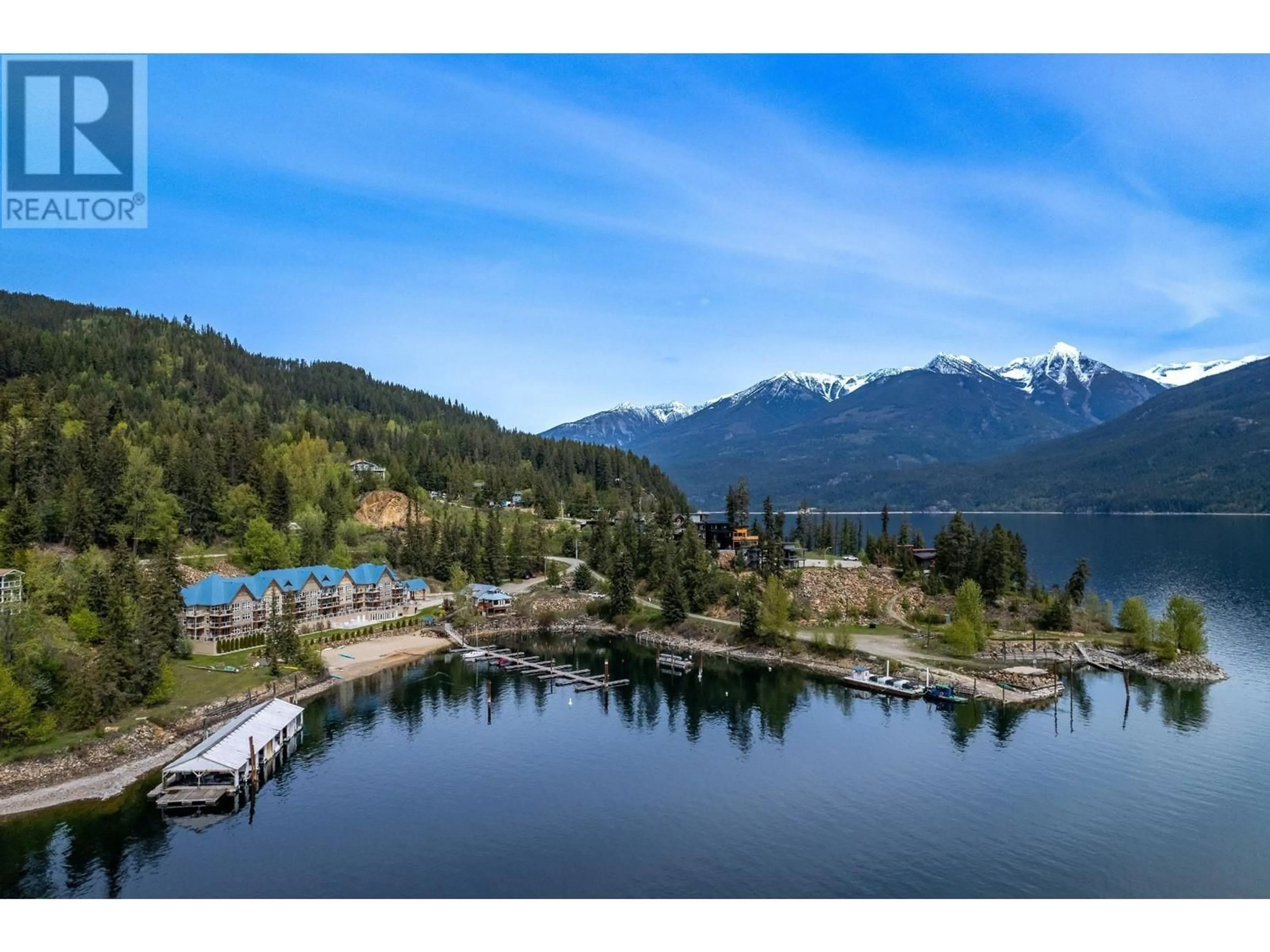 A pic from outside/outdoor area/front of a property/back of a property/a pic from drone, water/lake/river/ocean view for 305 - 550 RAINBOW DRIVE, Kaslo British Columbia V0G1M0