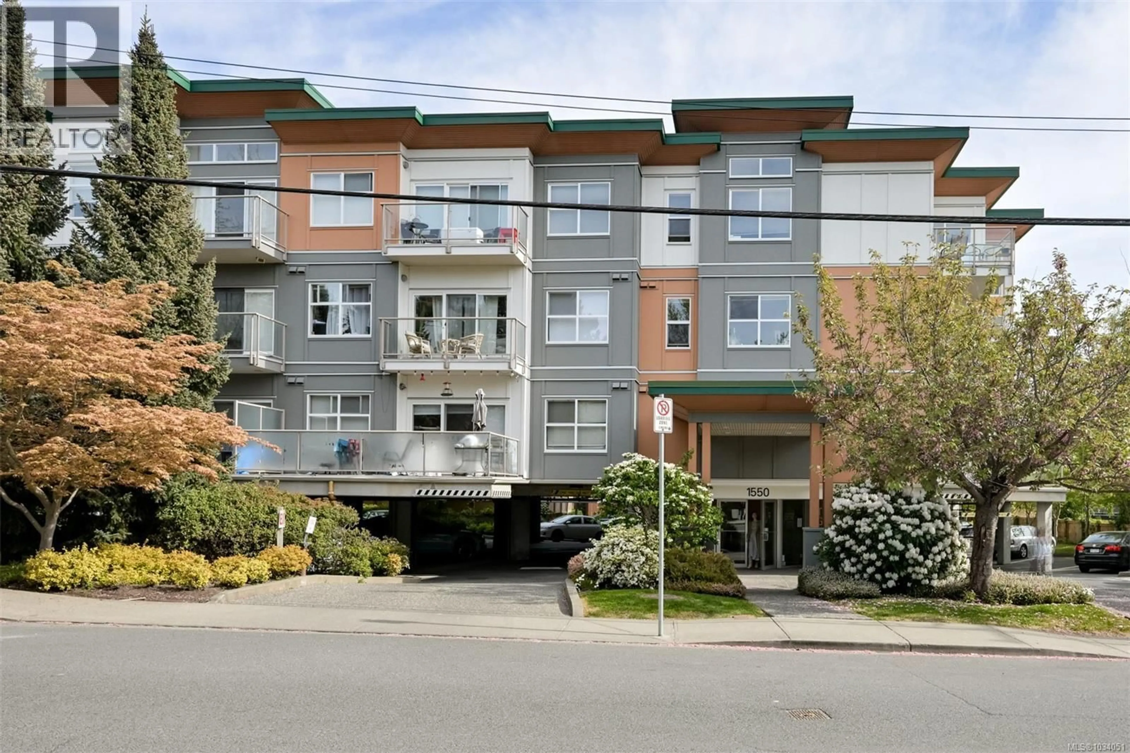 Unknown for 311 - 1550 CHURCH AVENUE, Saanich British Columbia V8P2H1
