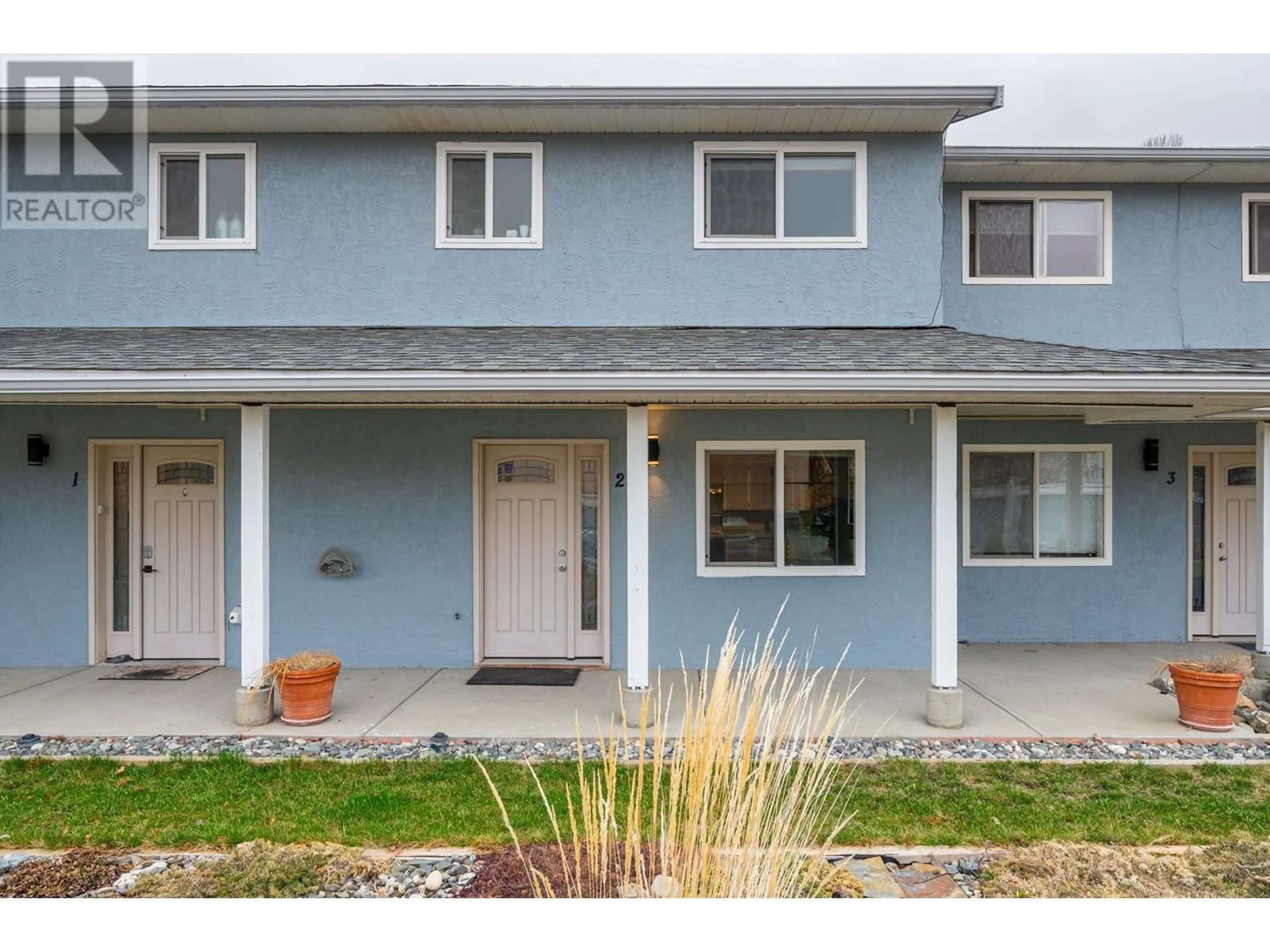 Home with vinyl exterior material, street for 2 - 116 11TH AVENUE, Lillooet British Columbia V0K1V0