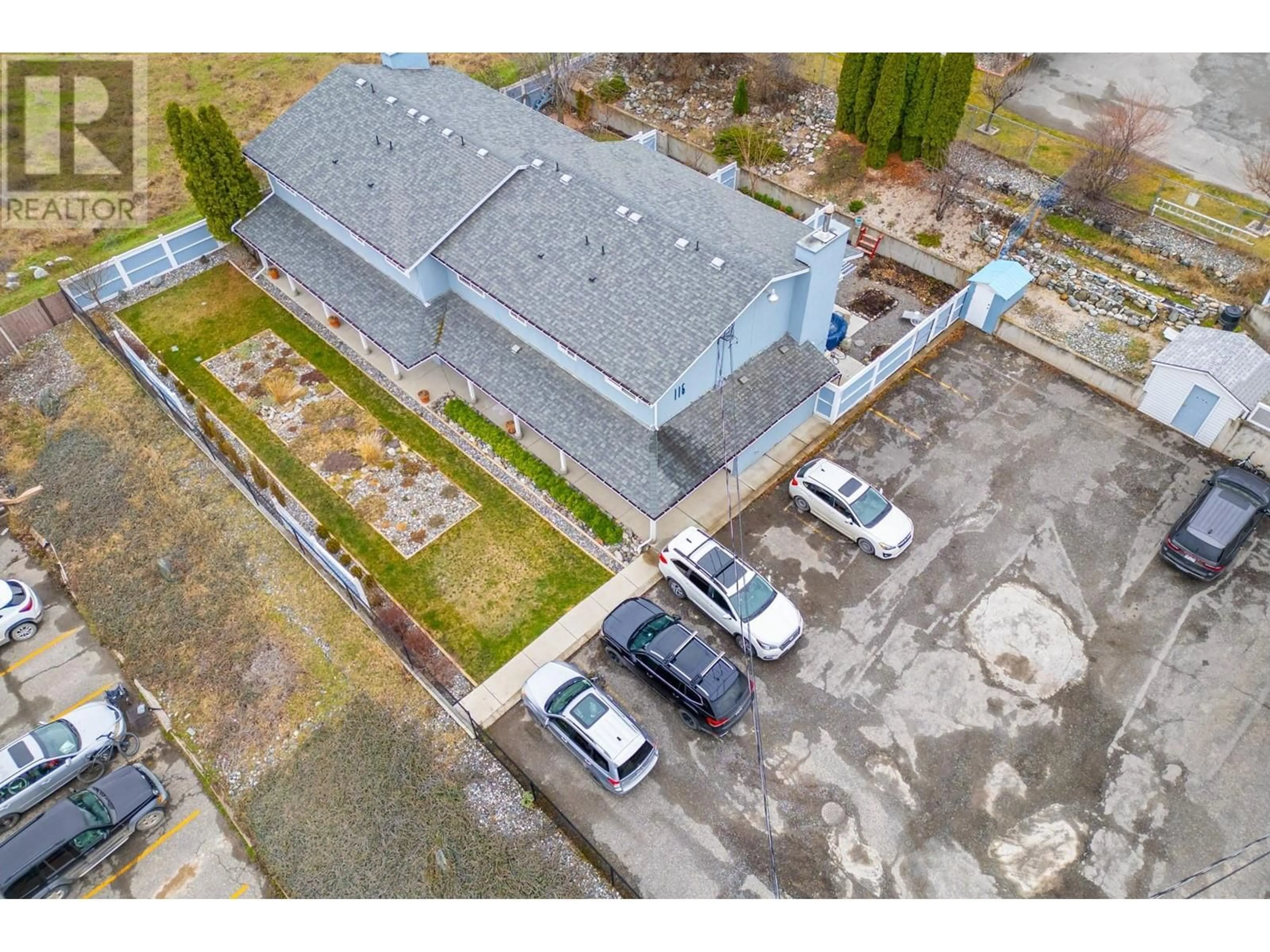 A pic from outside/outdoor area/front of a property/back of a property/a pic from drone, building for 2 - 116 11TH AVENUE, Lillooet British Columbia V0K1V0