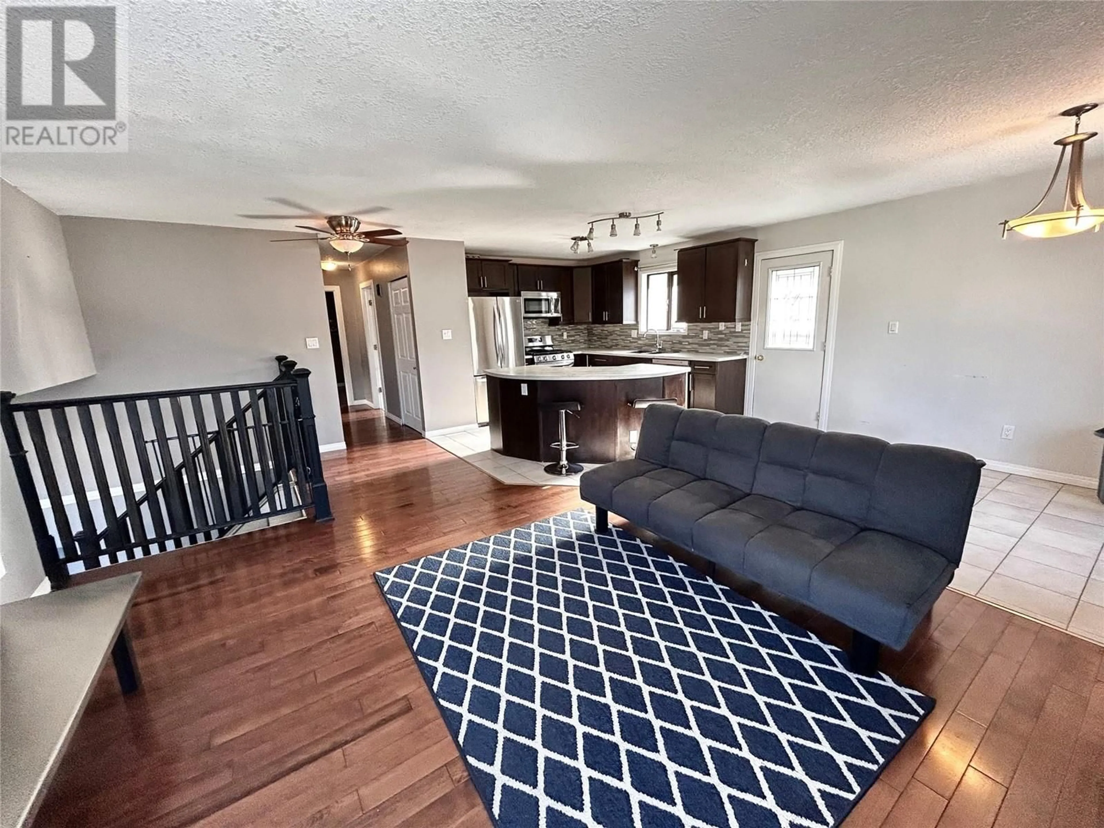 Living room with furniture, unknown for 256 PEACE RIVER CRESCENT, Tumbler Ridge British Columbia V0C2W0