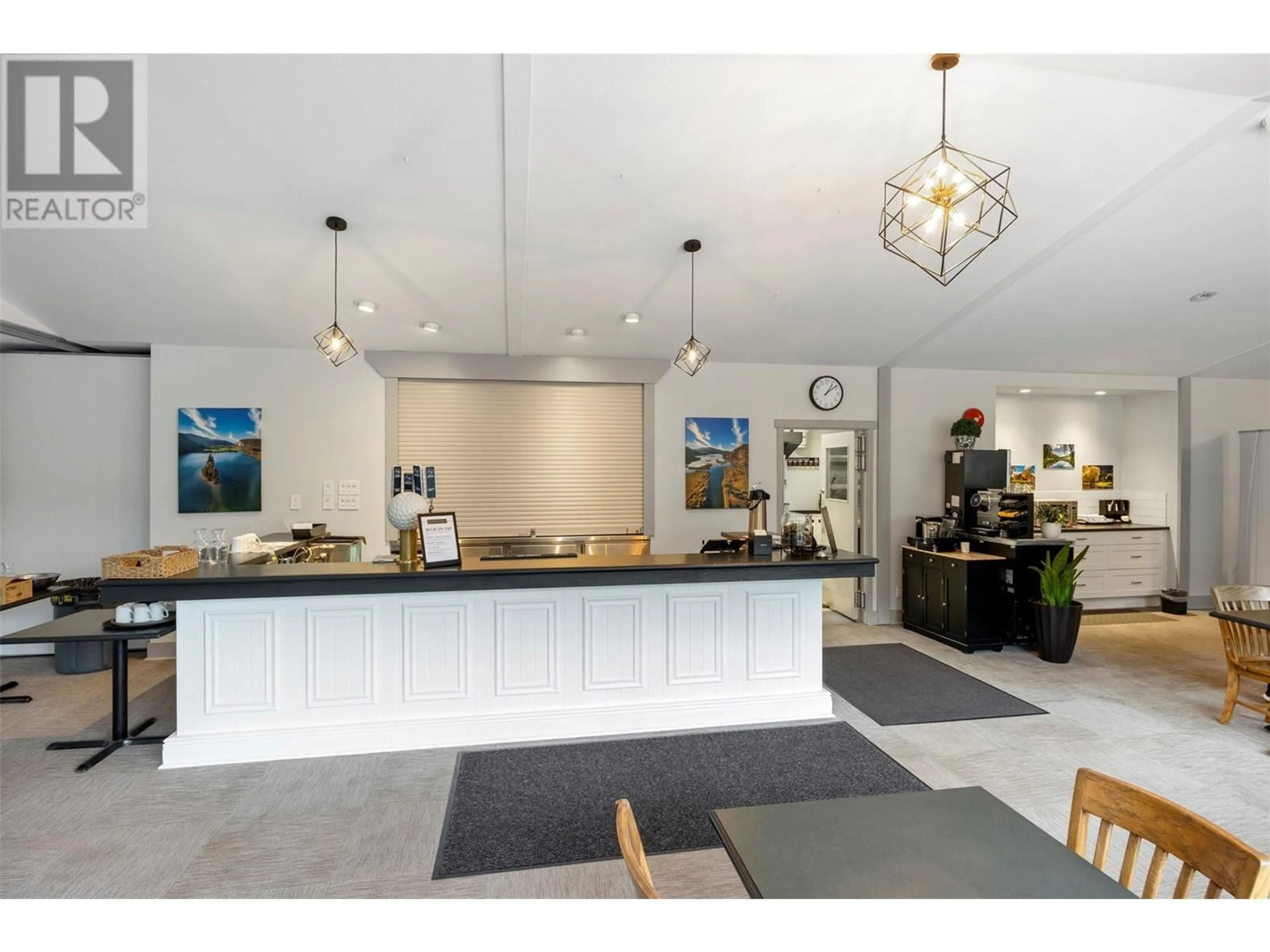 Open concept kitchen, unknown for 105 PAR BOULEVARD, Kaleden British Columbia V0H1K0