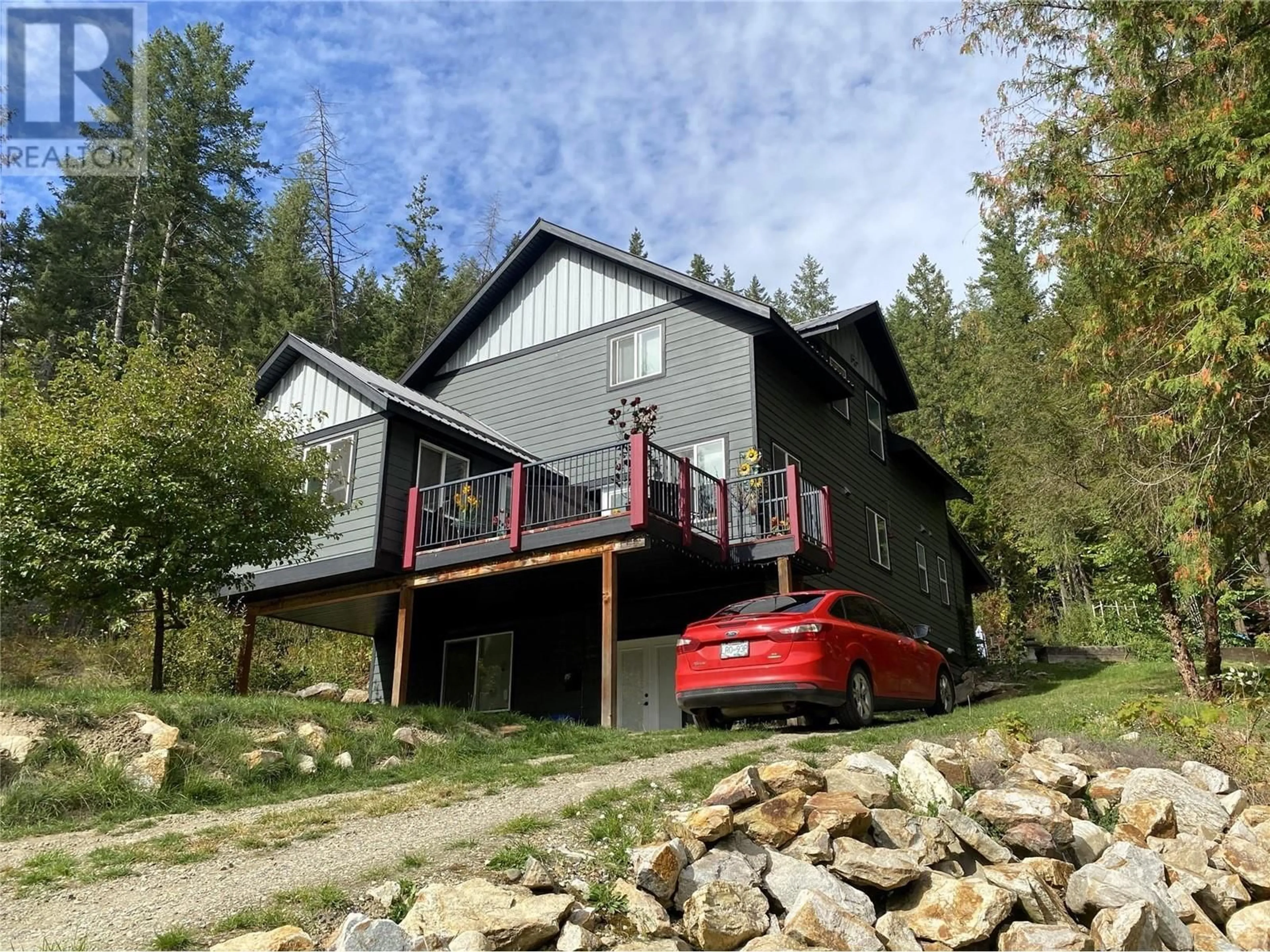 A pic from outside/outdoor area/front of a property/back of a property/a pic from drone, unknown for 7463 BLACK ROAD SOUTHEAST, Salmon Arm British Columbia V1E2P6