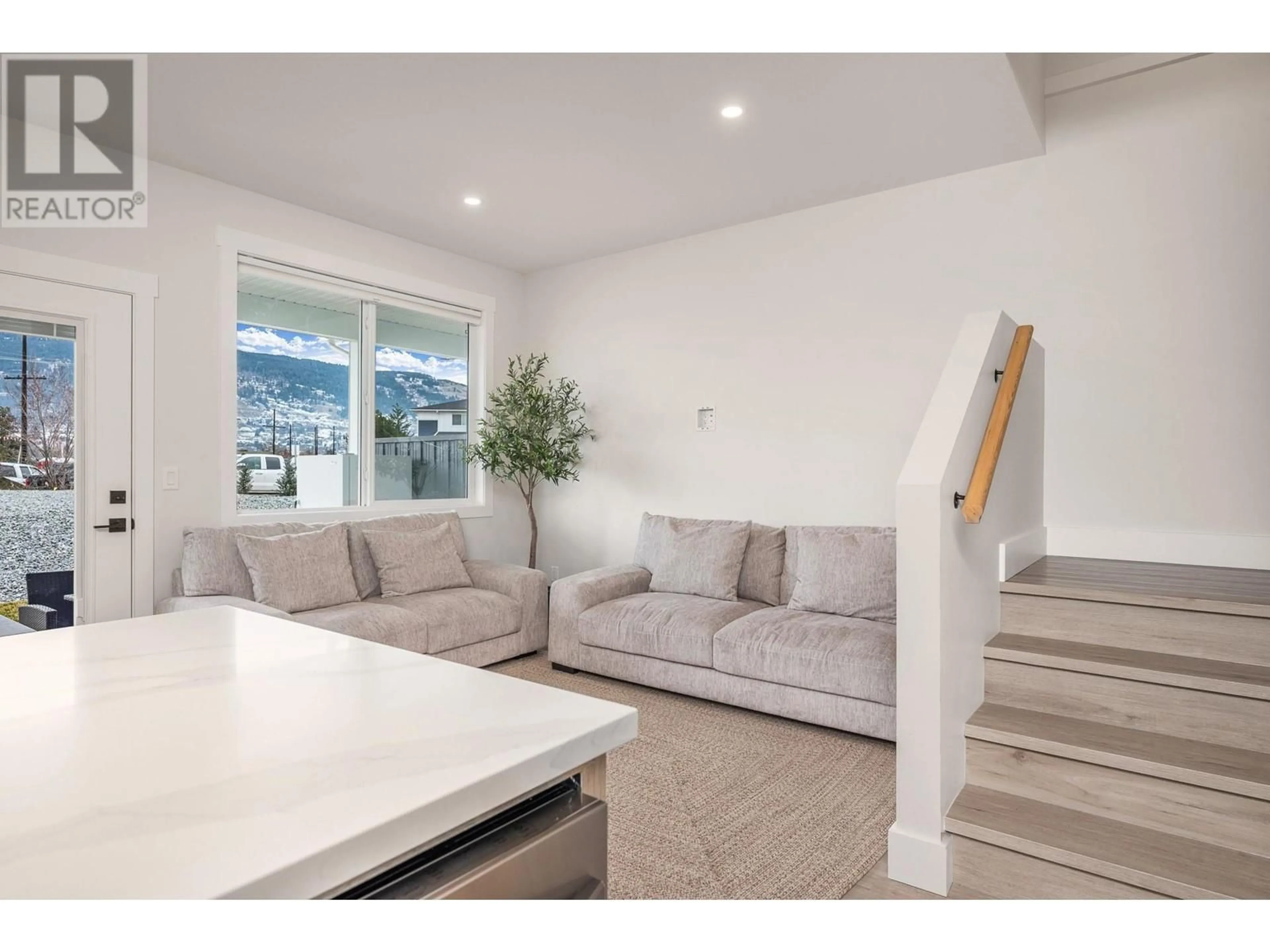 Living room with furniture, unknown for 43 - 1999 15 AVENUE, Vernon British Columbia V1T0C6