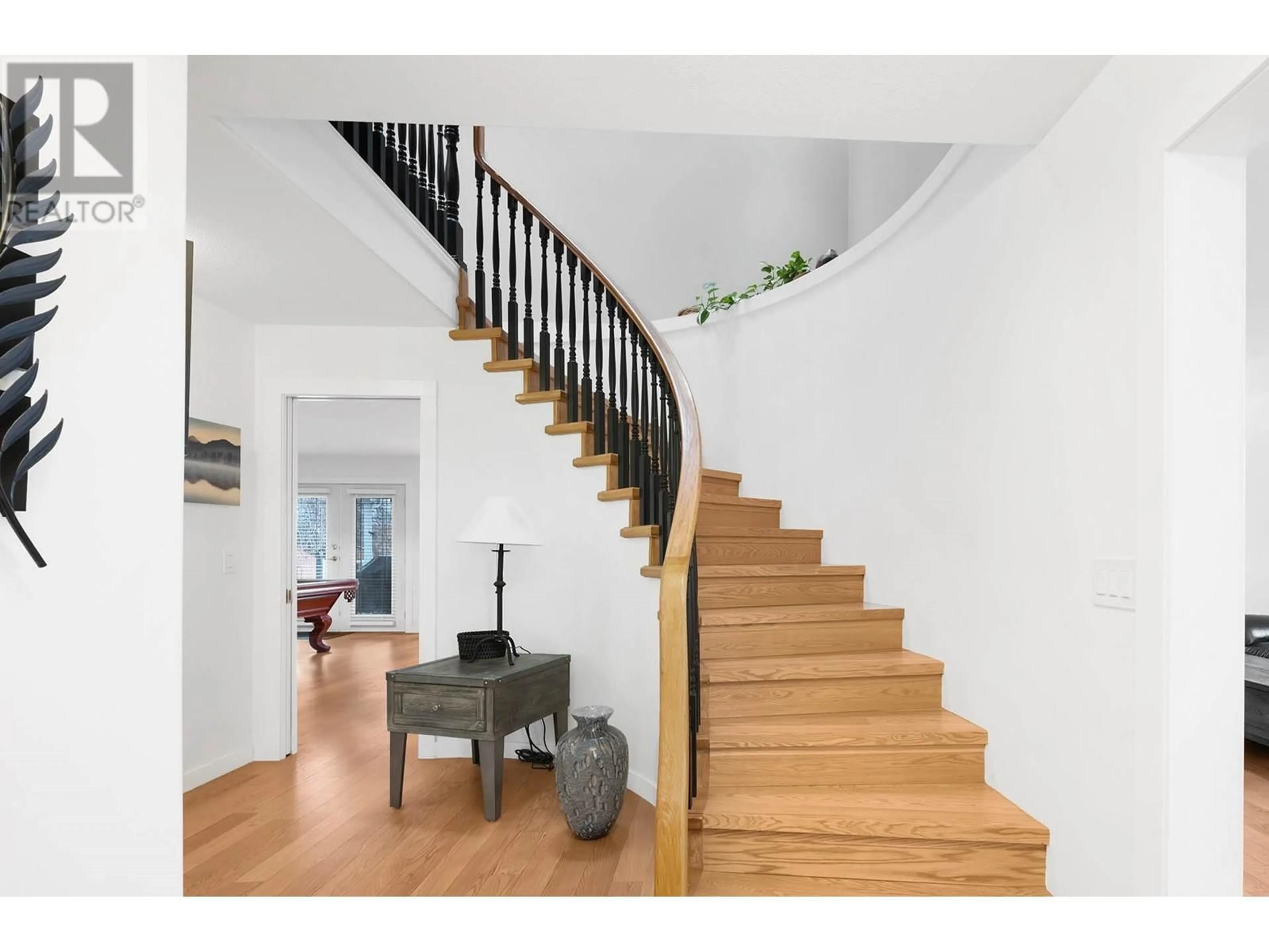 Stairs for 979 REGENT CRESCENT, Kamloops British Columbia V1S1W9