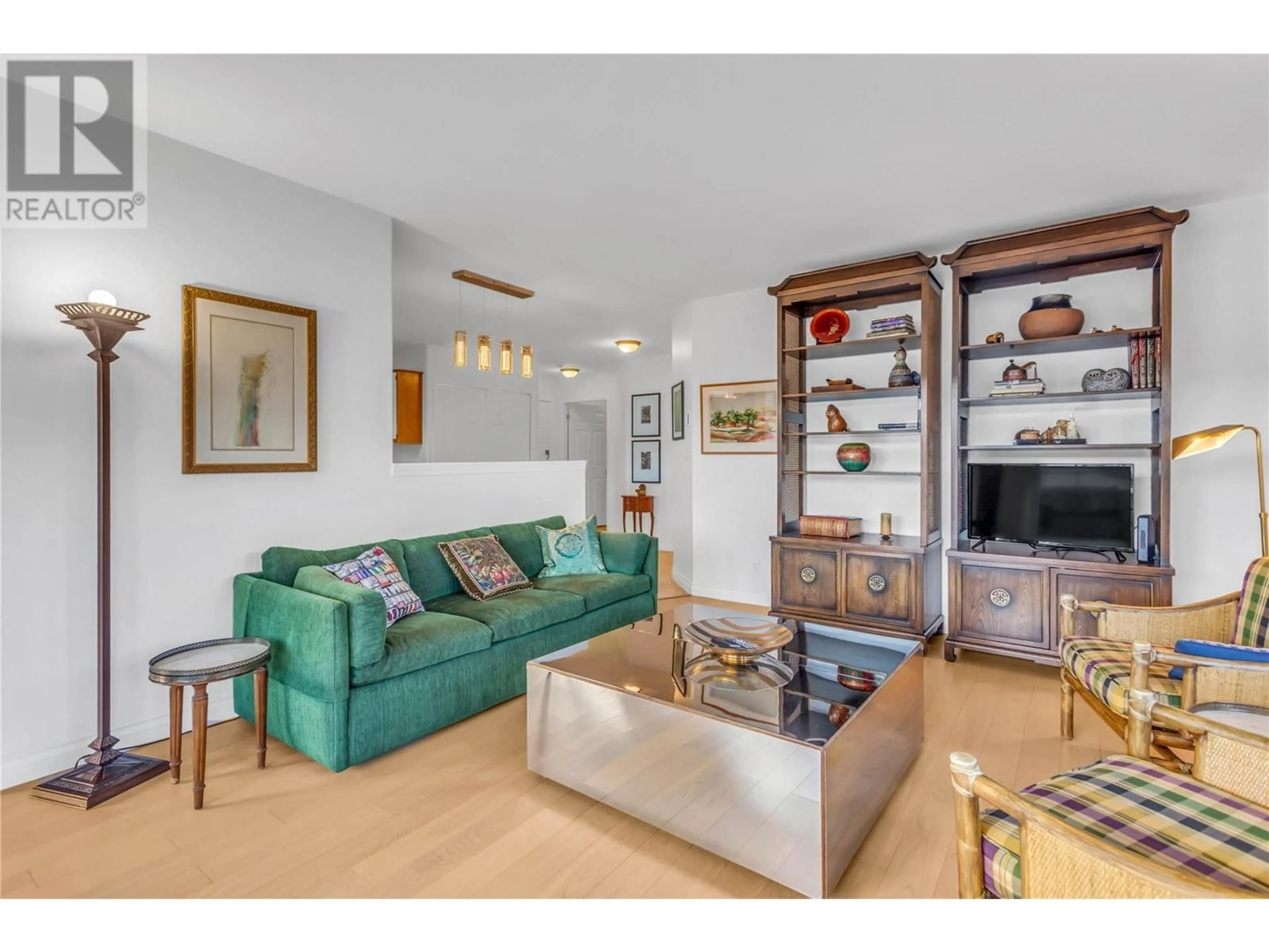 Living room with furniture, unknown for 101 - 680 DOYLE AVENUE, Kelowna British Columbia V1Y9S2