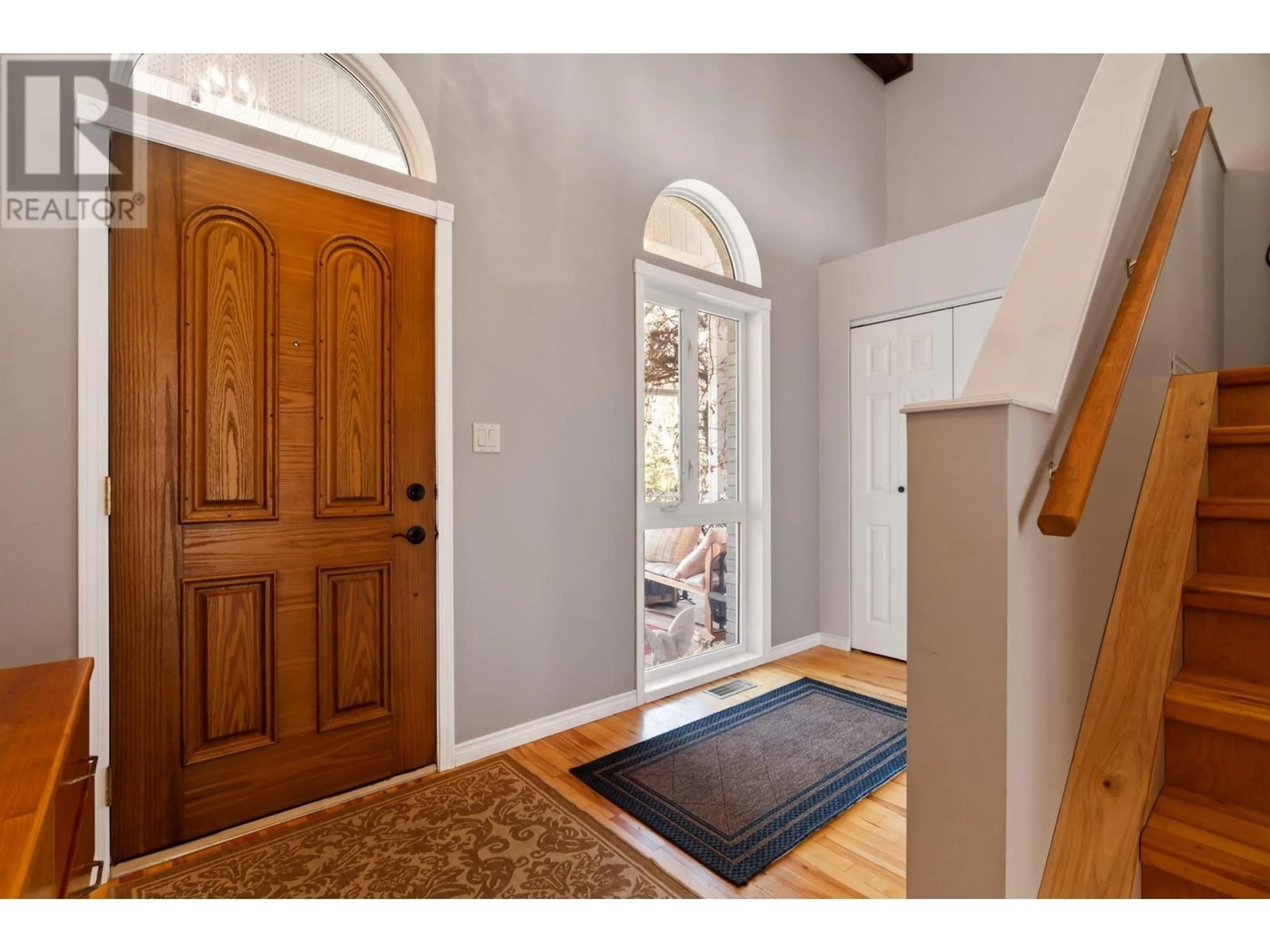 Indoor entryway for 2572 BAYVIEW ROAD, Blind Bay British Columbia V0E1H1